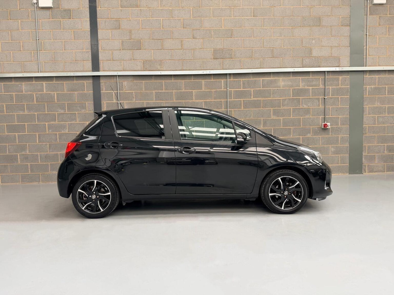 Used Toyota Yaris 2016 for sale - 78121574: Photo 8