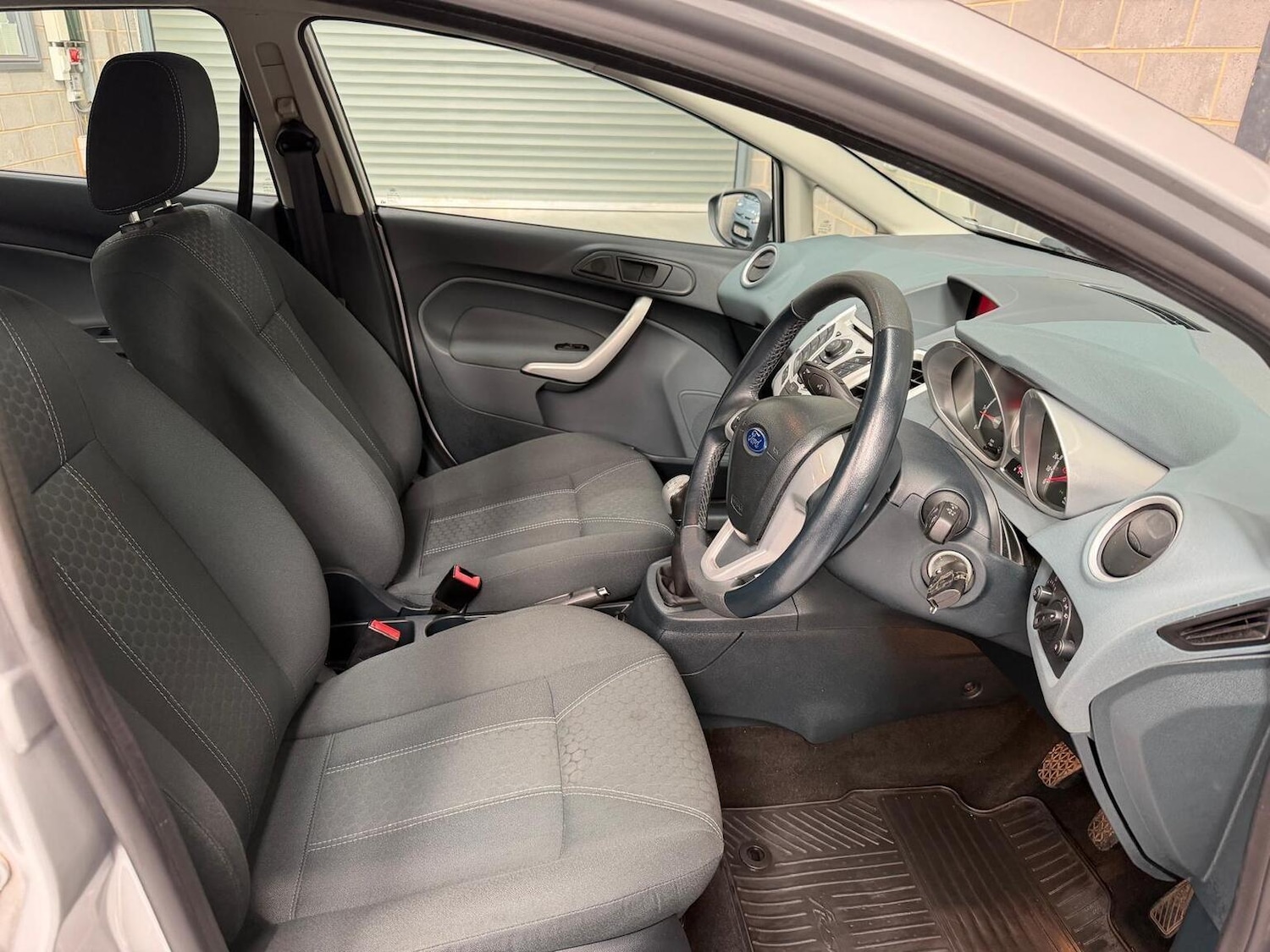 Used Ford Fiesta 2010 for sale - 77687684: Photo 15