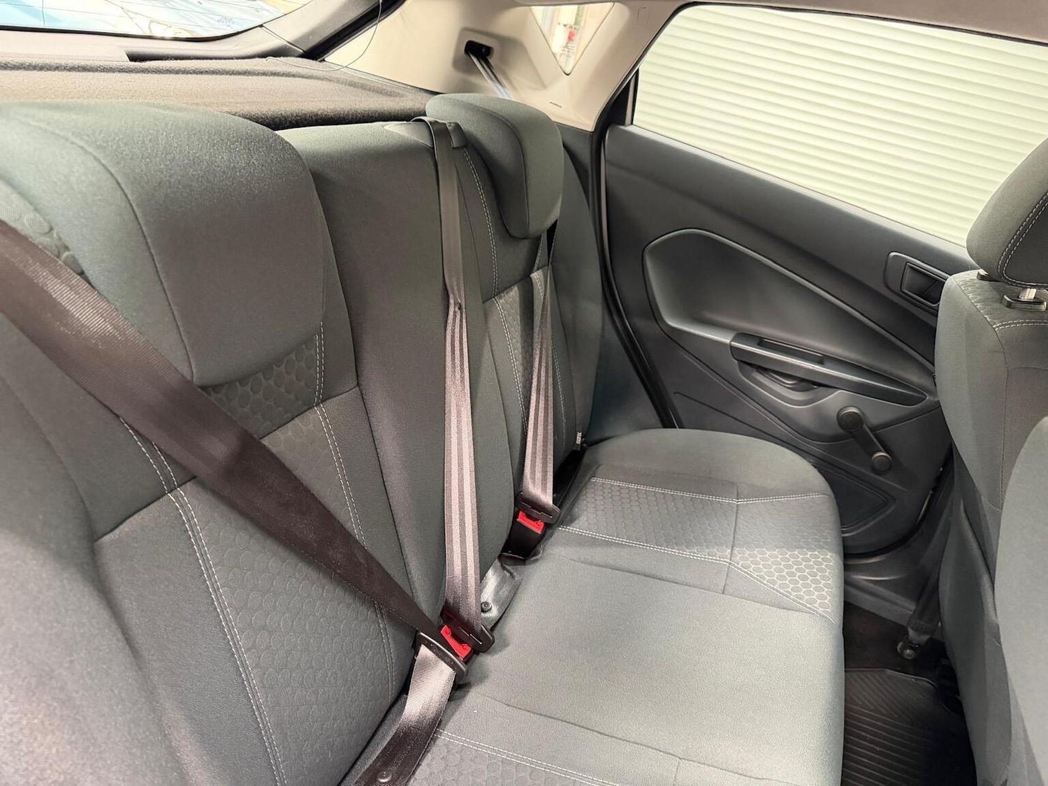 Used Ford Fiesta 2010 for sale - 77687684: Photo 19