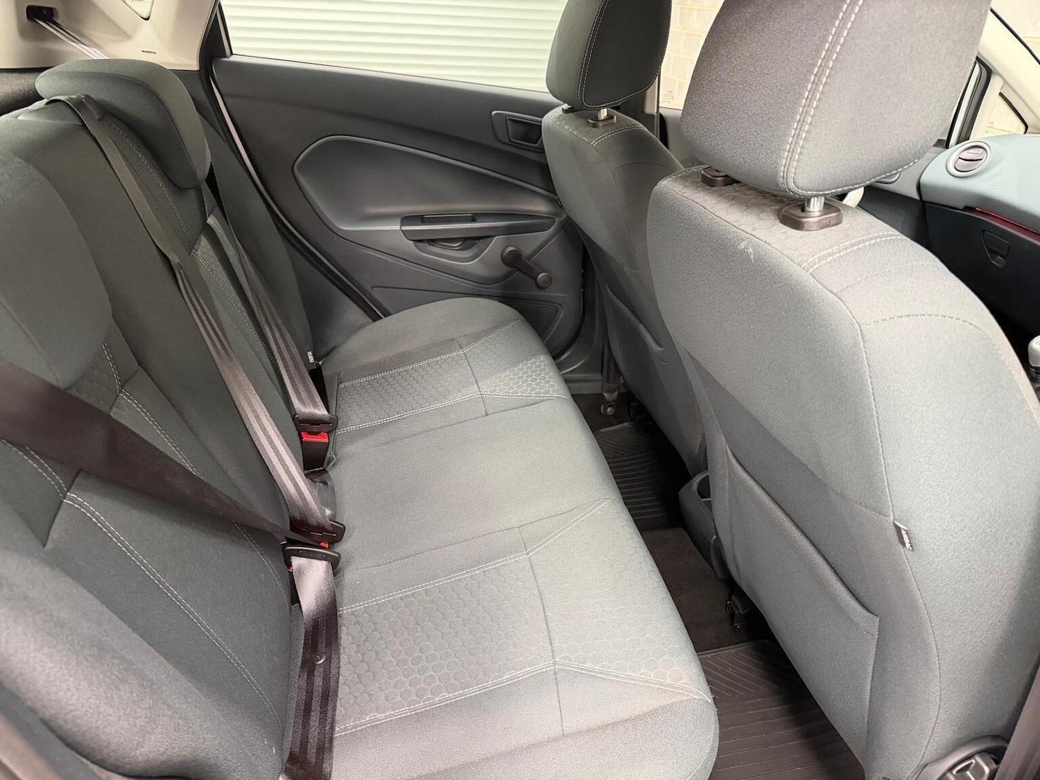 Used Ford Fiesta 2010 for sale - 77687684: Photo 20