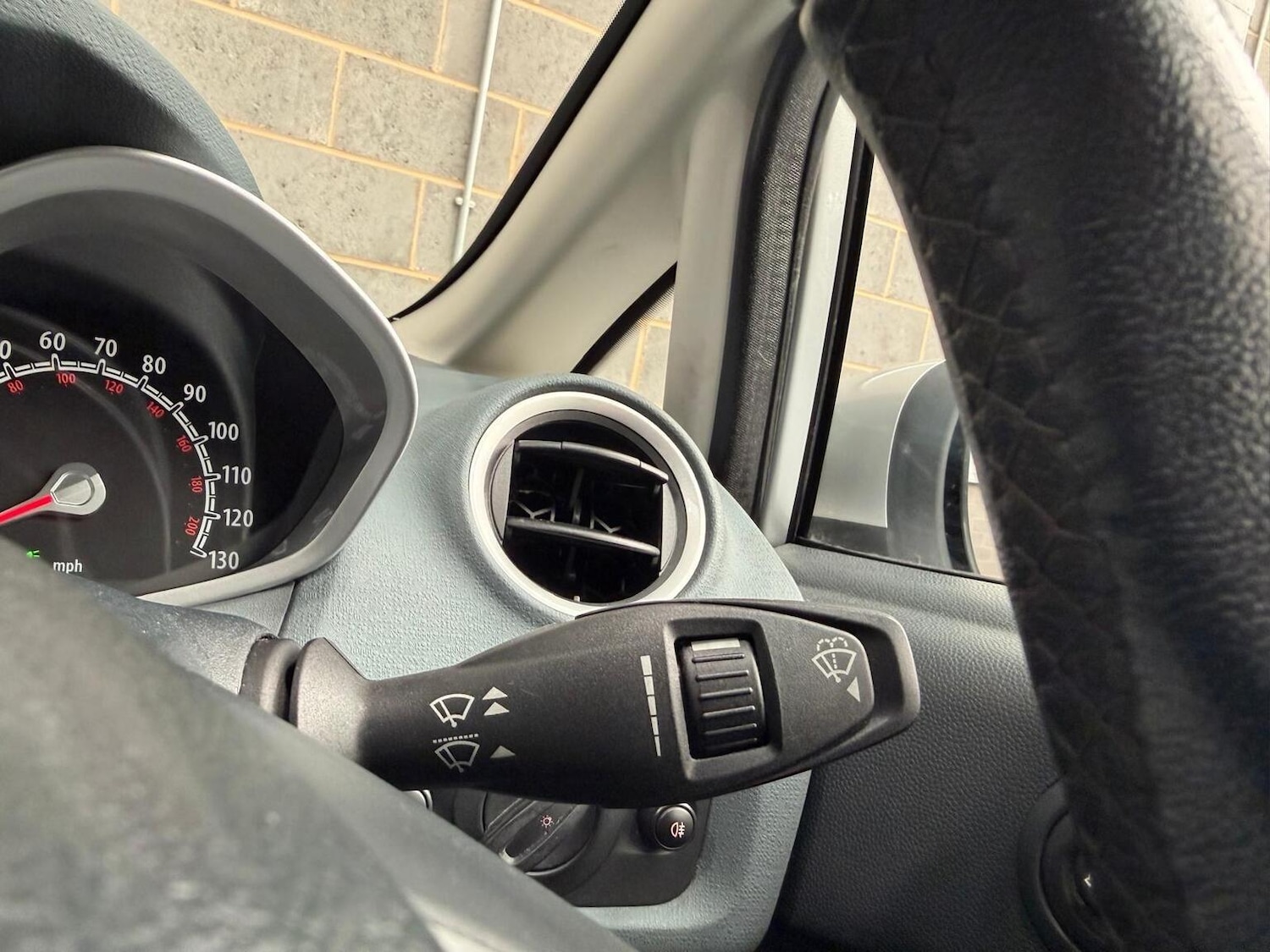 Used Ford Fiesta 2010 for sale - 77687684: Photo 23