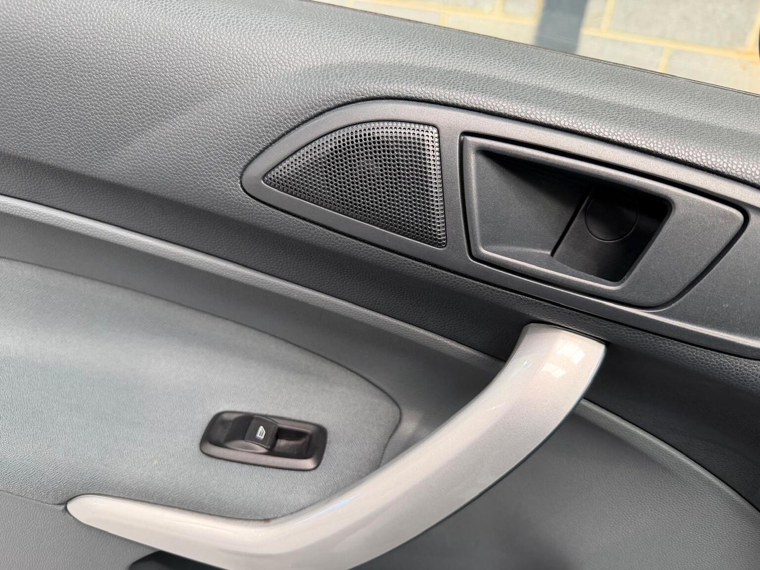 Used Ford Fiesta 2010 for sale - 77687684: Photo 27