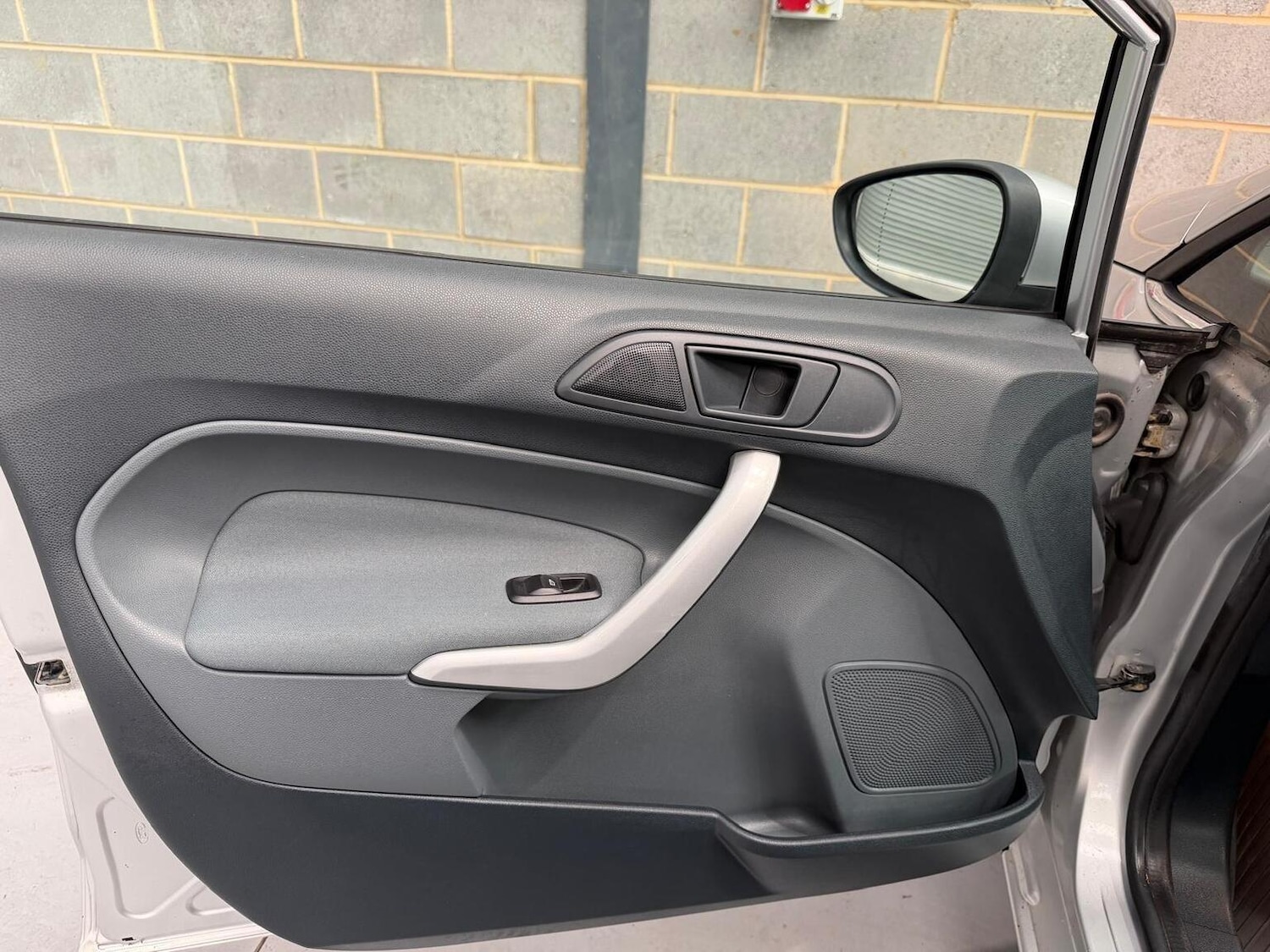 Used Ford Fiesta 2010 for sale - 77687684: Photo 28