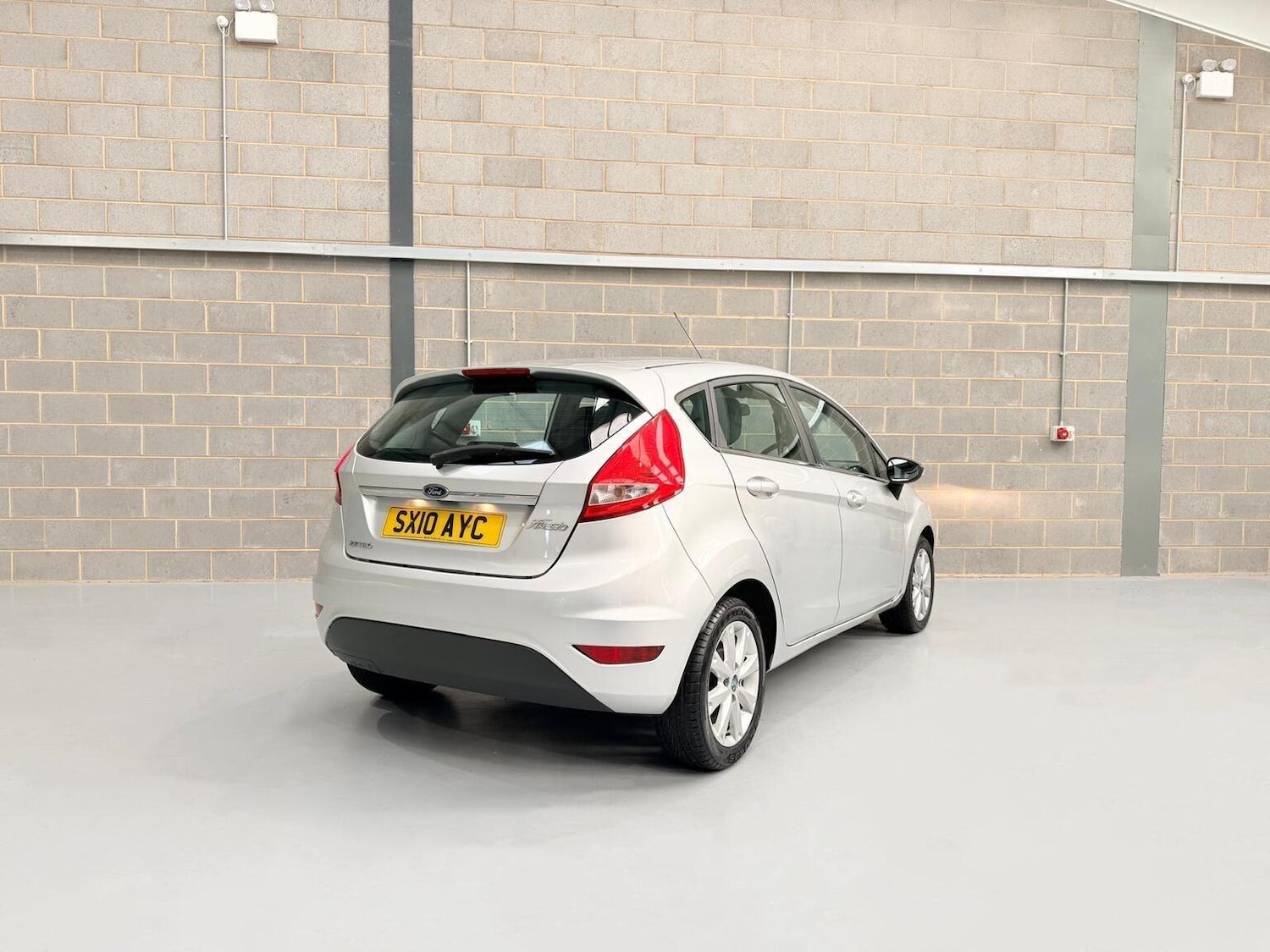 Used Ford Fiesta 2010 for sale - 77687684: Photo 9