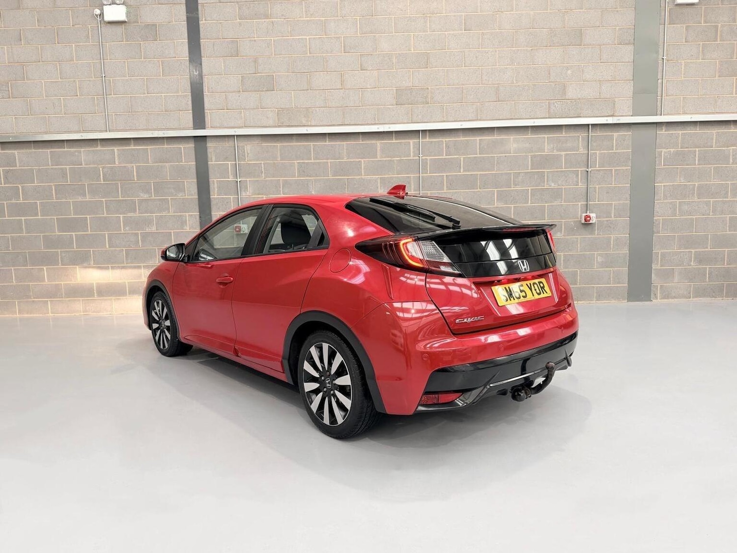 Used Honda Civic 2015 for sale - 77162240: Photo 4