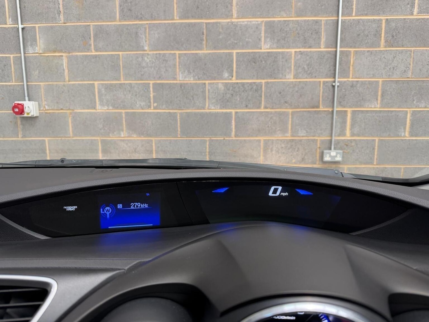 Used Honda Civic 2015 for sale - 77162240: Photo 40