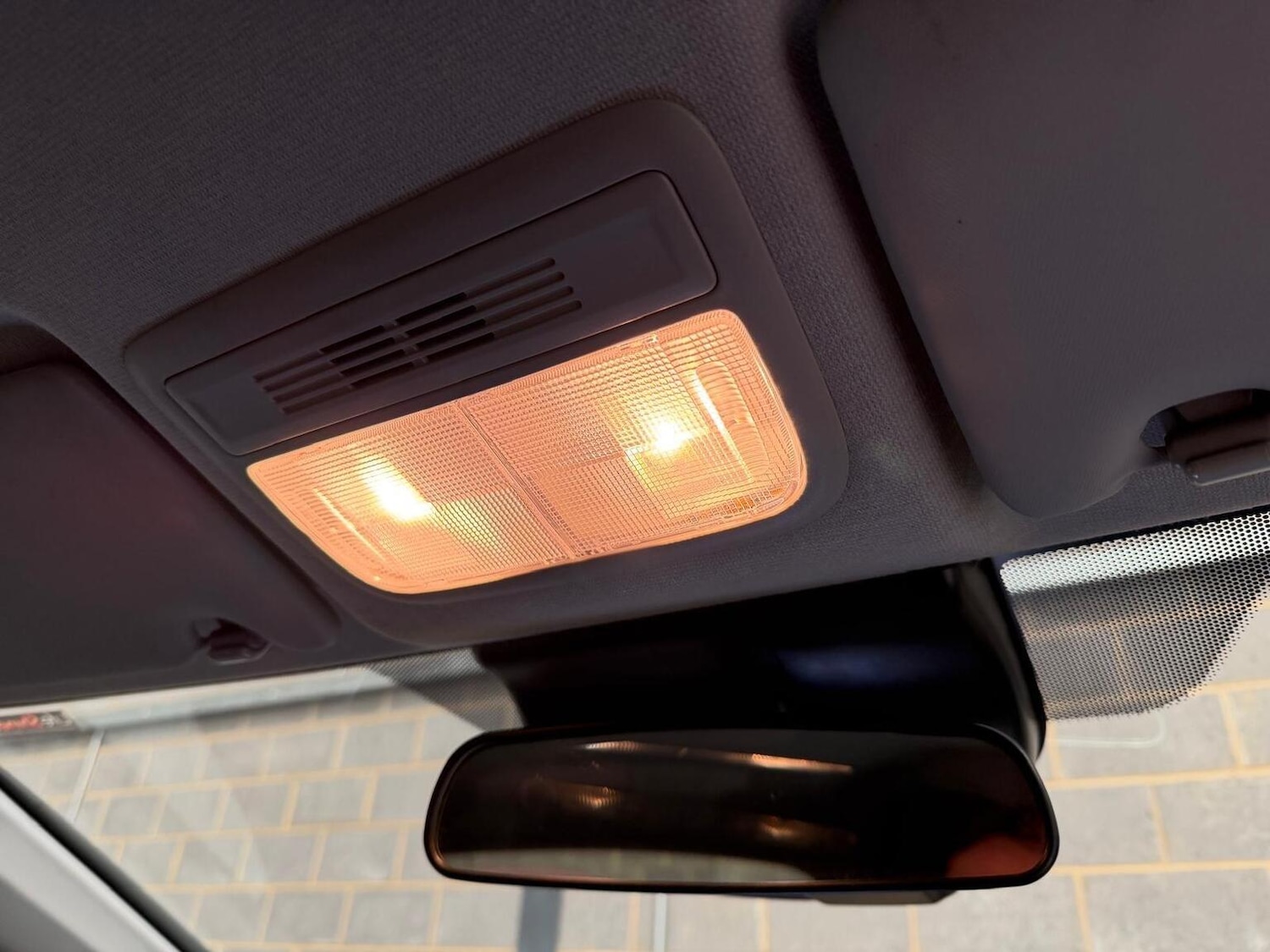 Used Honda Civic 2015 for sale - 77162240: Photo 47