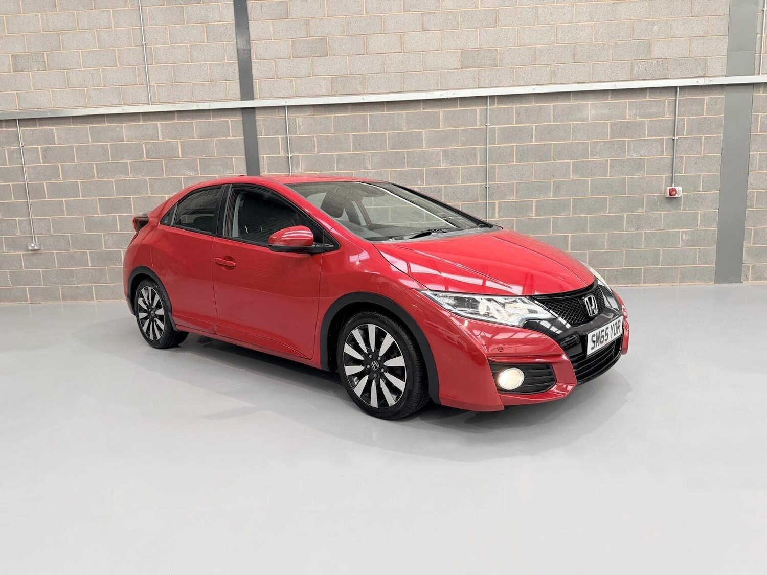 Used Honda Civic 2015 for sale - 77162240: Photo 5