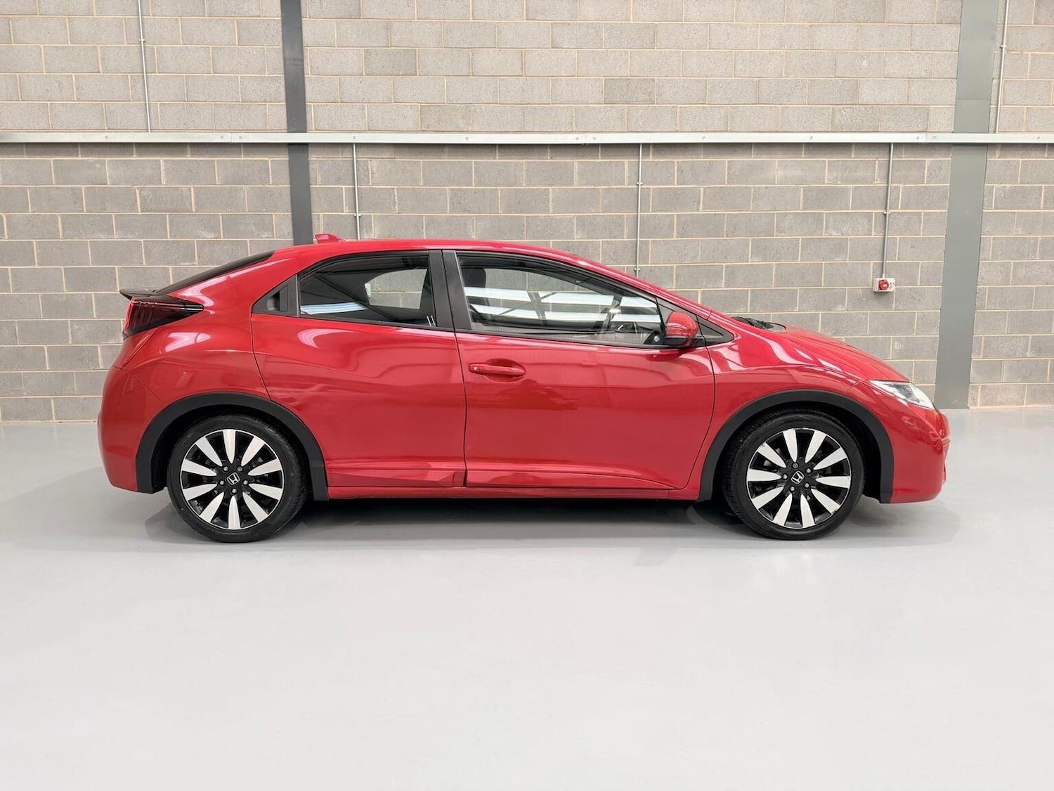 Used Honda Civic 2015 for sale - 77162240: Photo 8