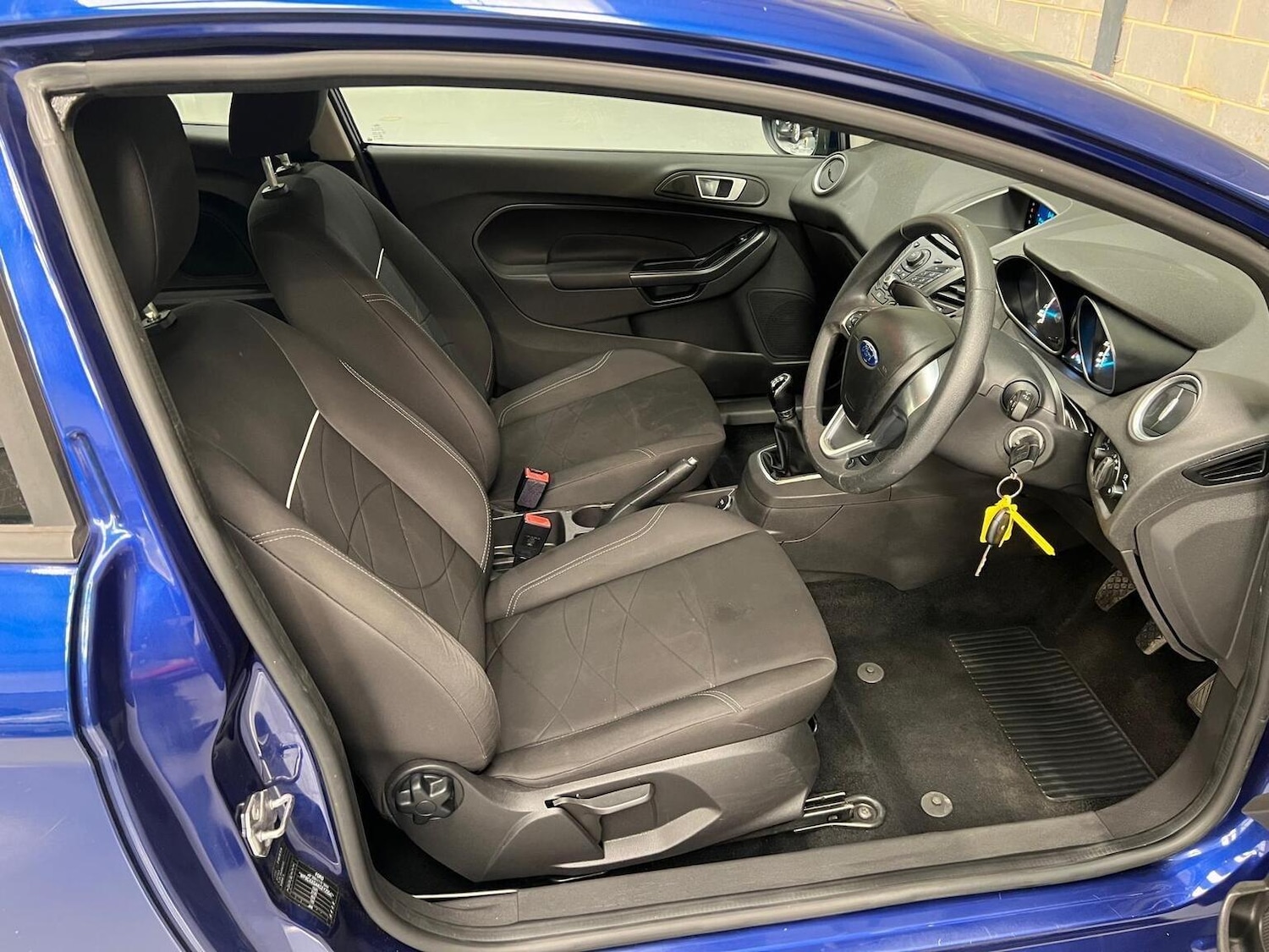 Used Ford Fiesta 2015 for sale - 76945393: Photo 10