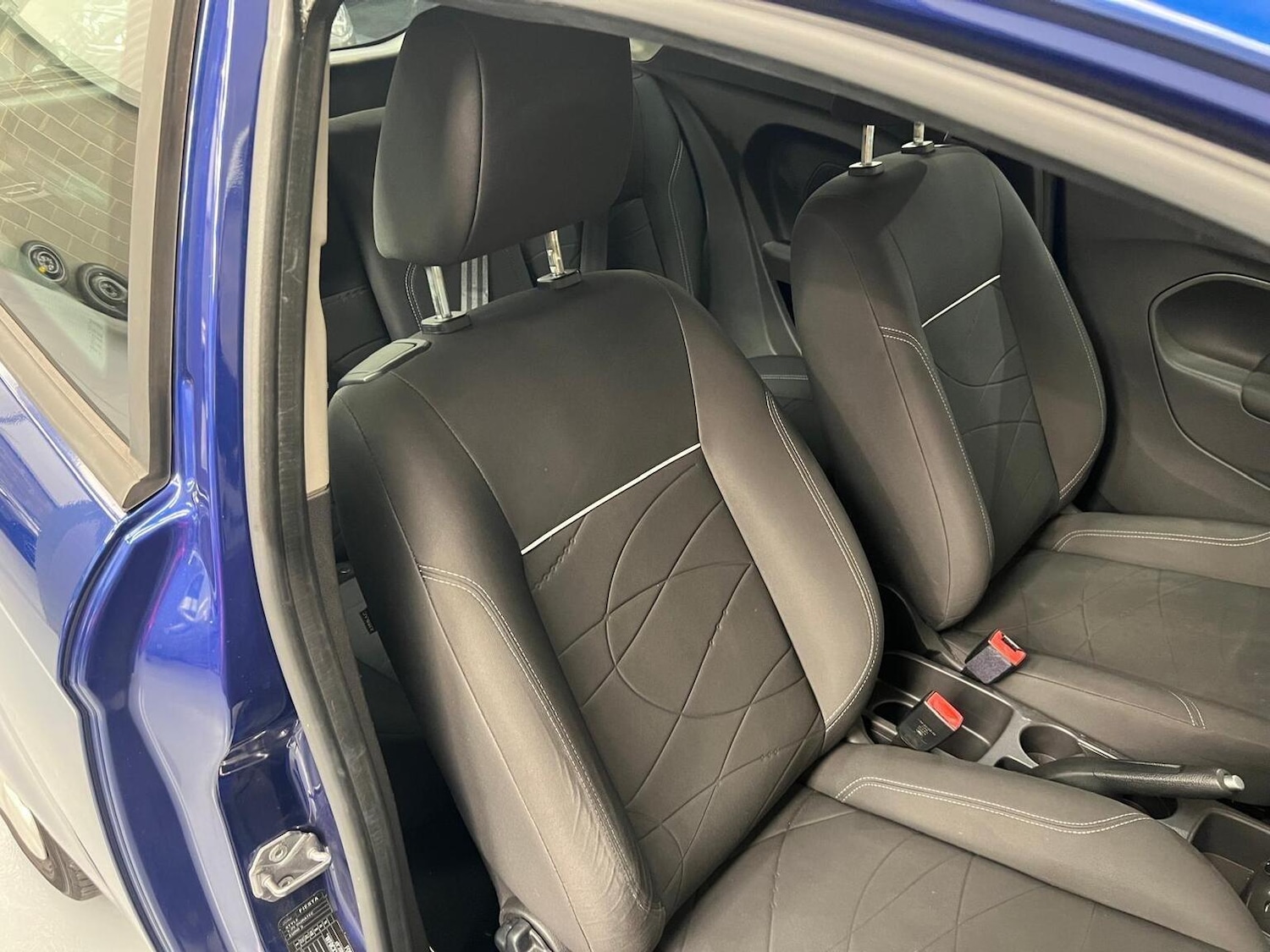 Used Ford Fiesta 2015 for sale - 76945393: Photo 11