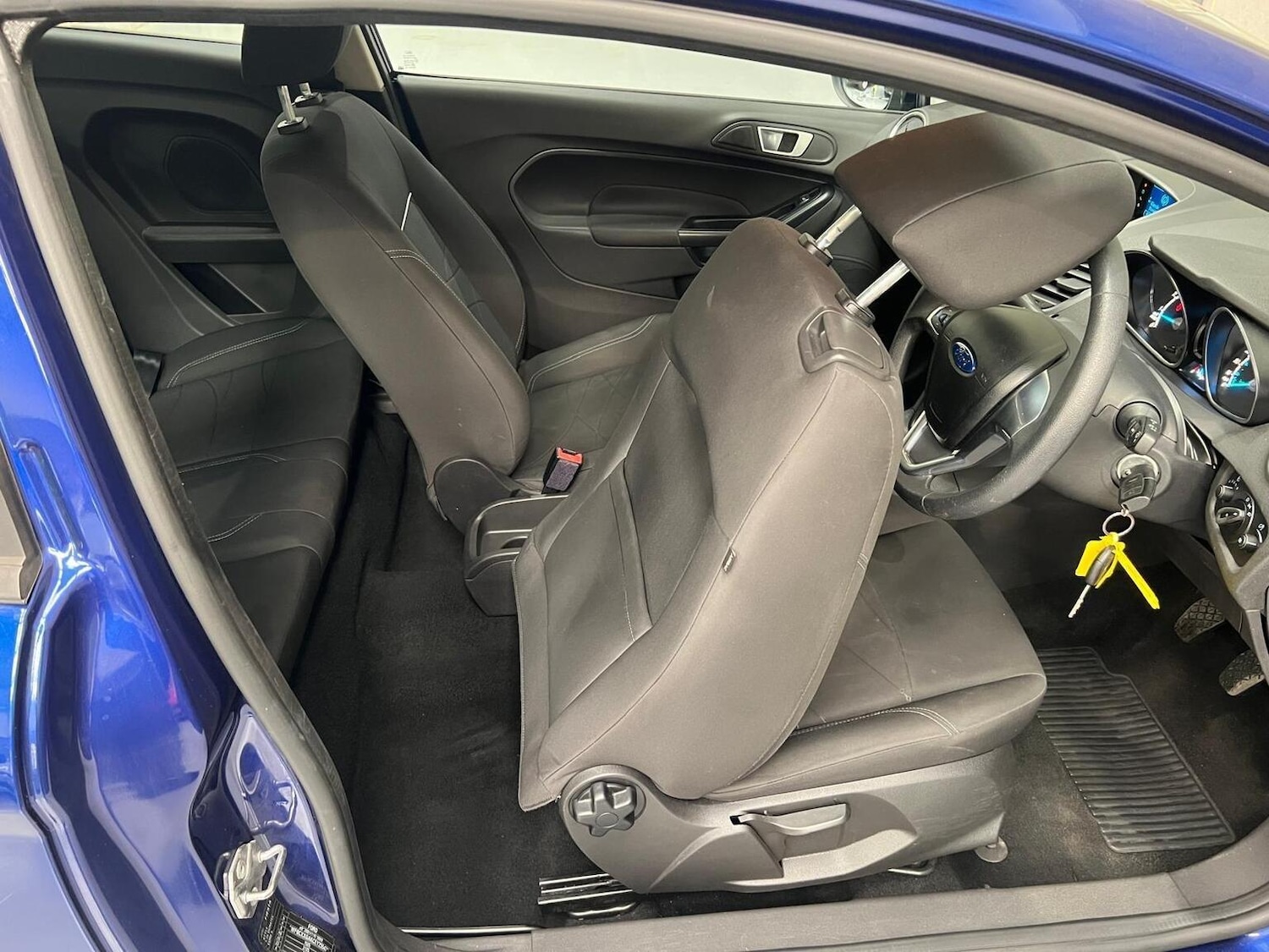 Used Ford Fiesta 2015 for sale - 76945393: Photo 12