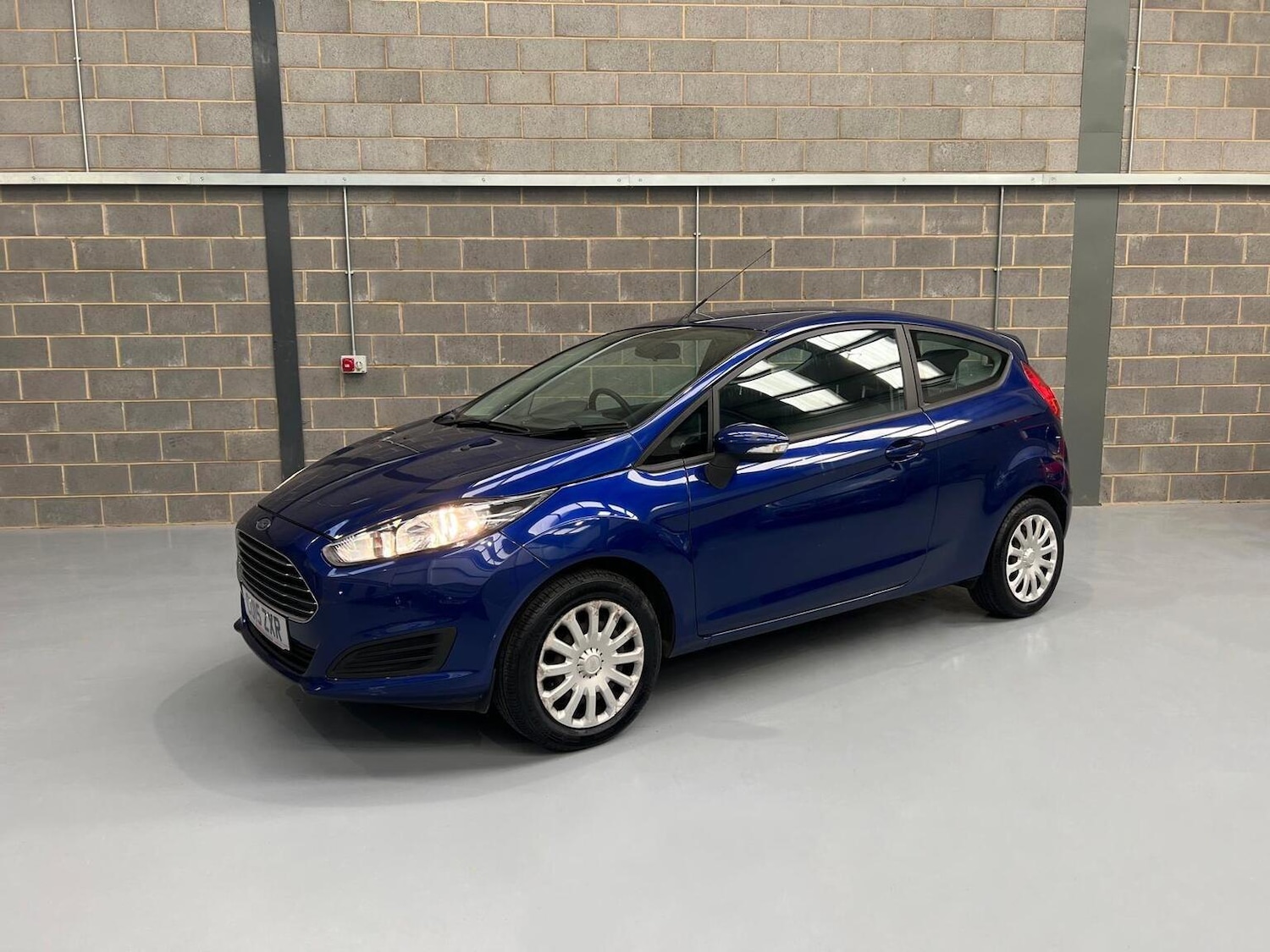 Used Ford Fiesta 2015 for sale - 76945393: Photo 3