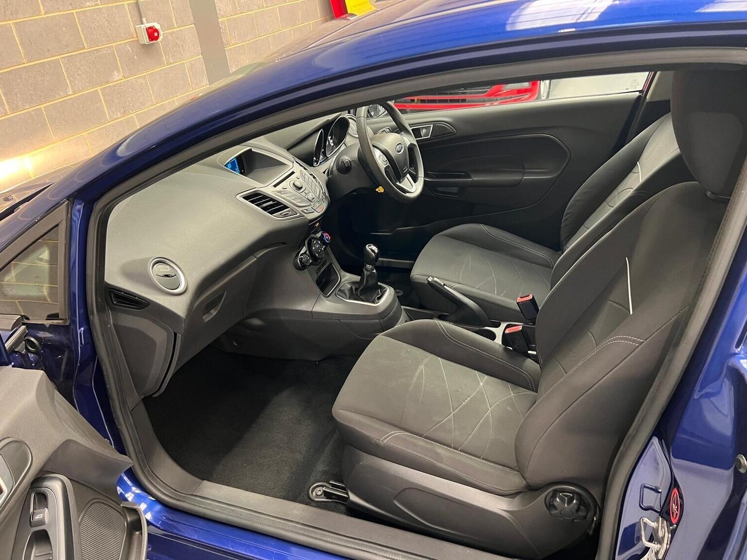 Used Ford Fiesta 2015 for sale - 76945393: Photo 32