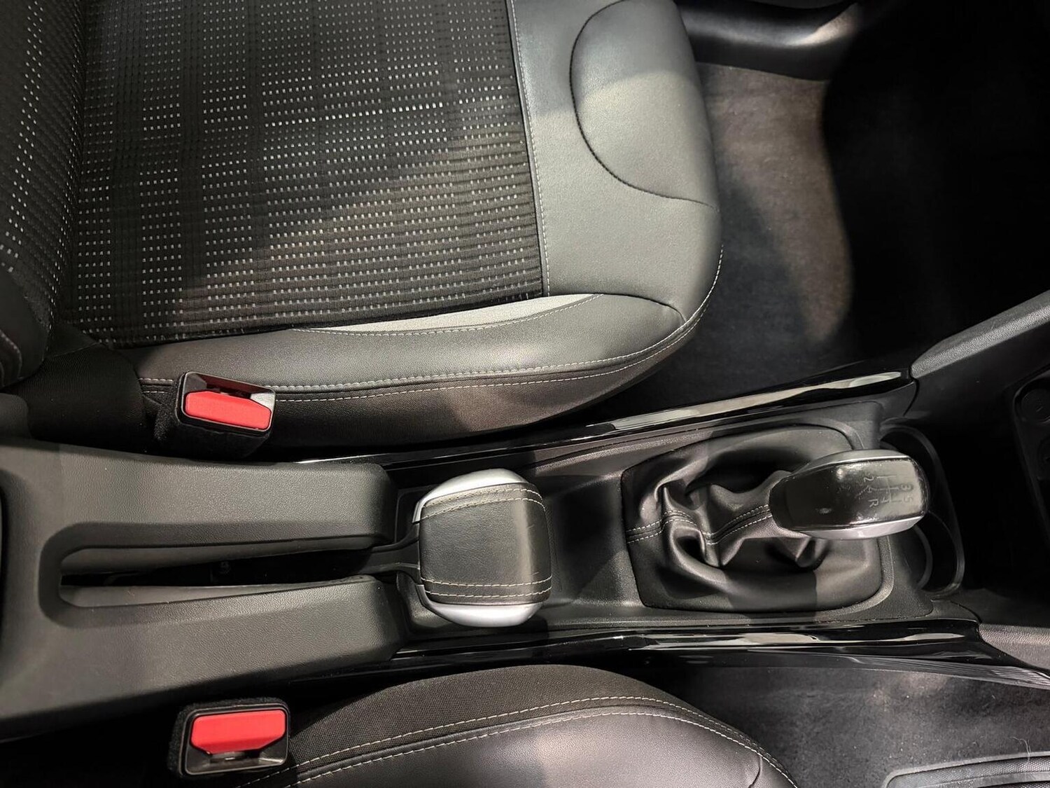 Used Peugeot 2008 2018 for sale - 77789328: Photo 10