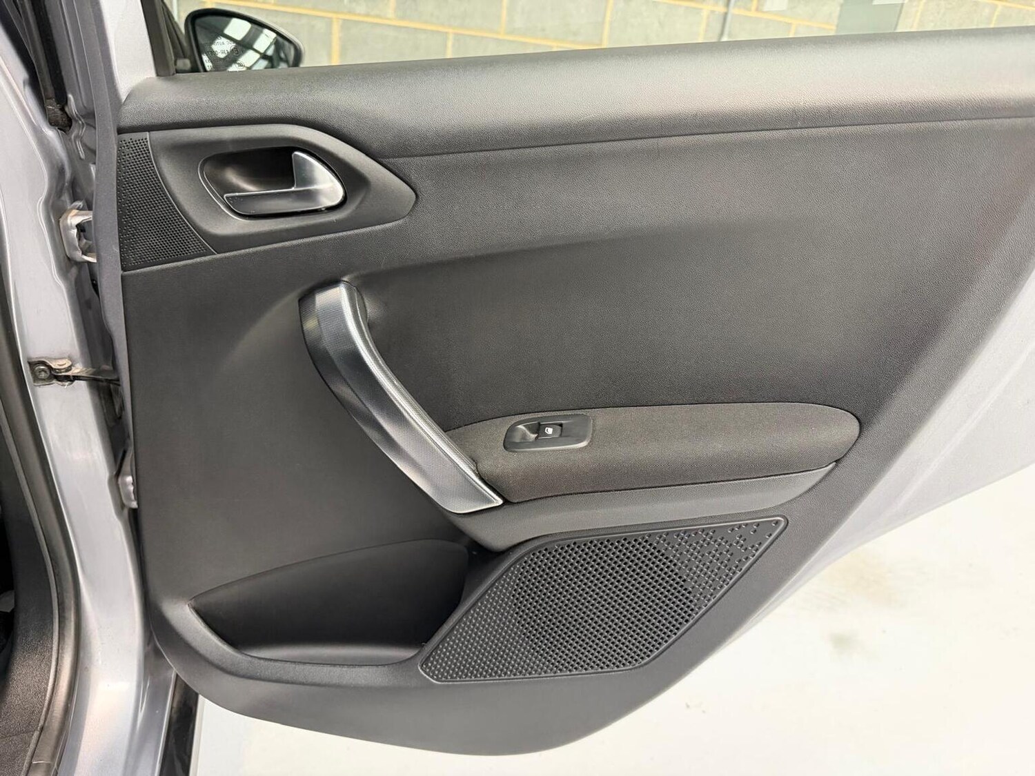 Used Peugeot 2008 2018 for sale - 77789328: Photo 29