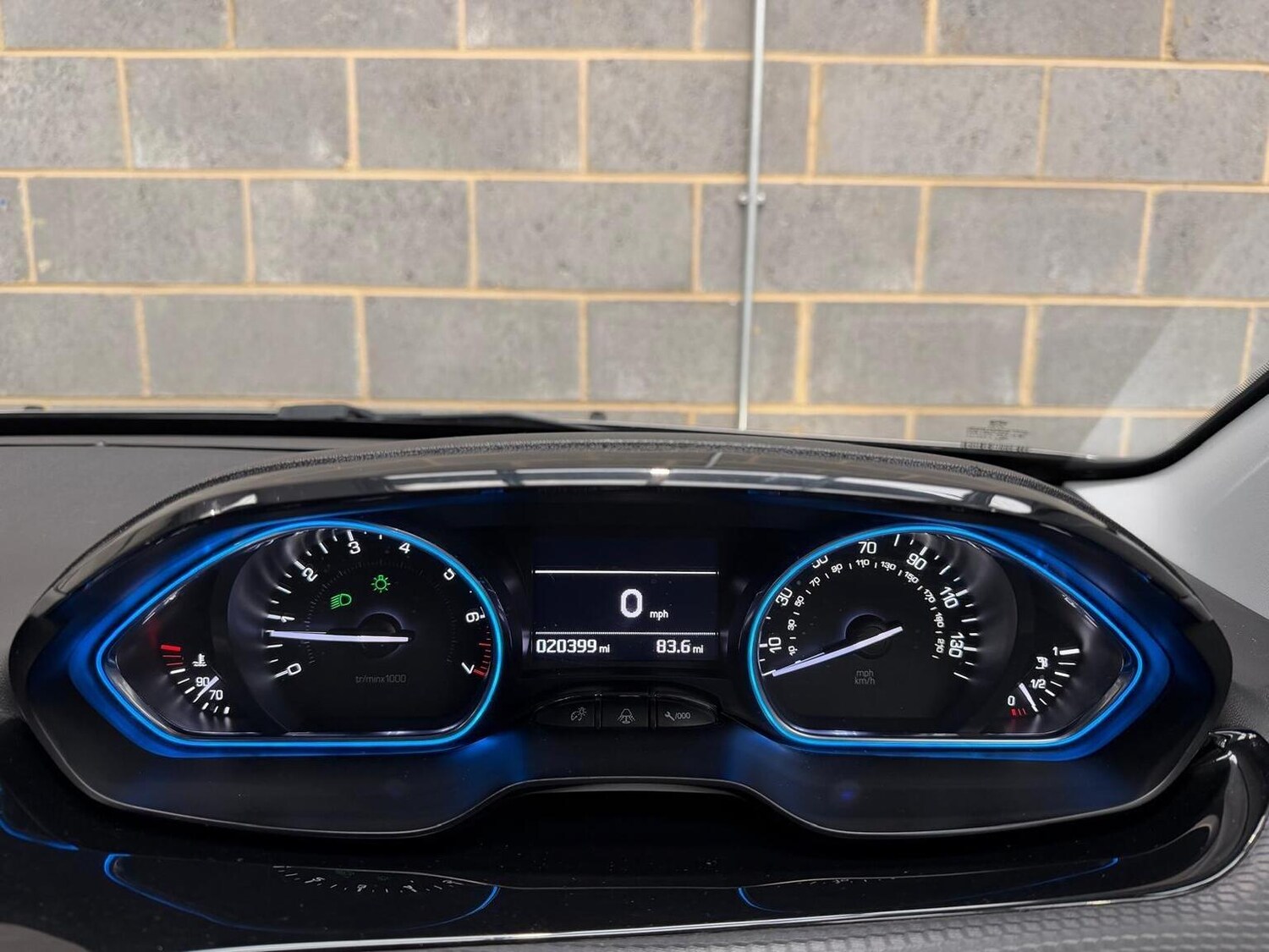 Used Peugeot 2008 2018 for sale - 77789328: Photo 38