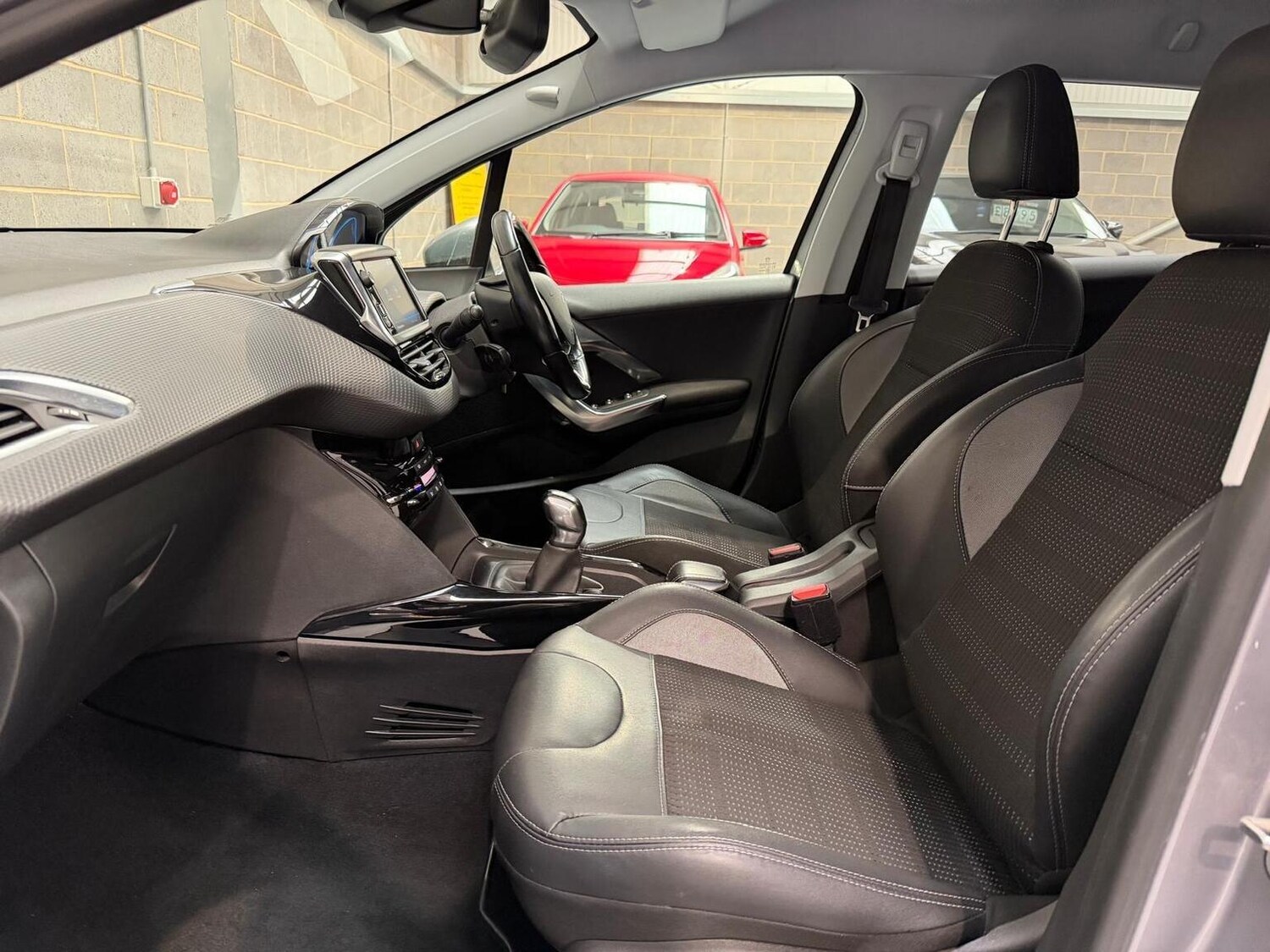 Used Peugeot 2008 2018 for sale - 77789328: Photo 41