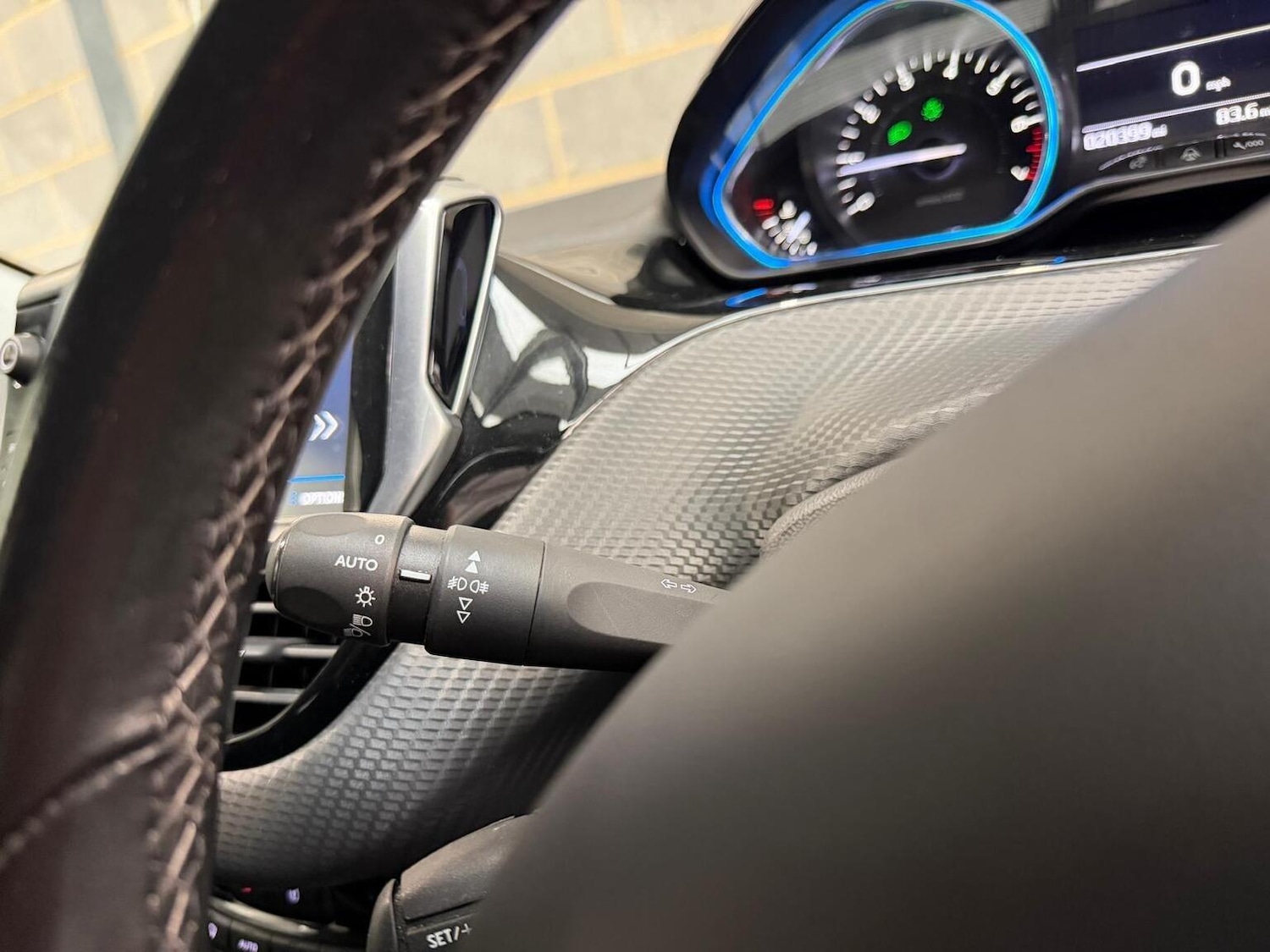 Used Peugeot 2008 2018 for sale - 77789328: Photo 53