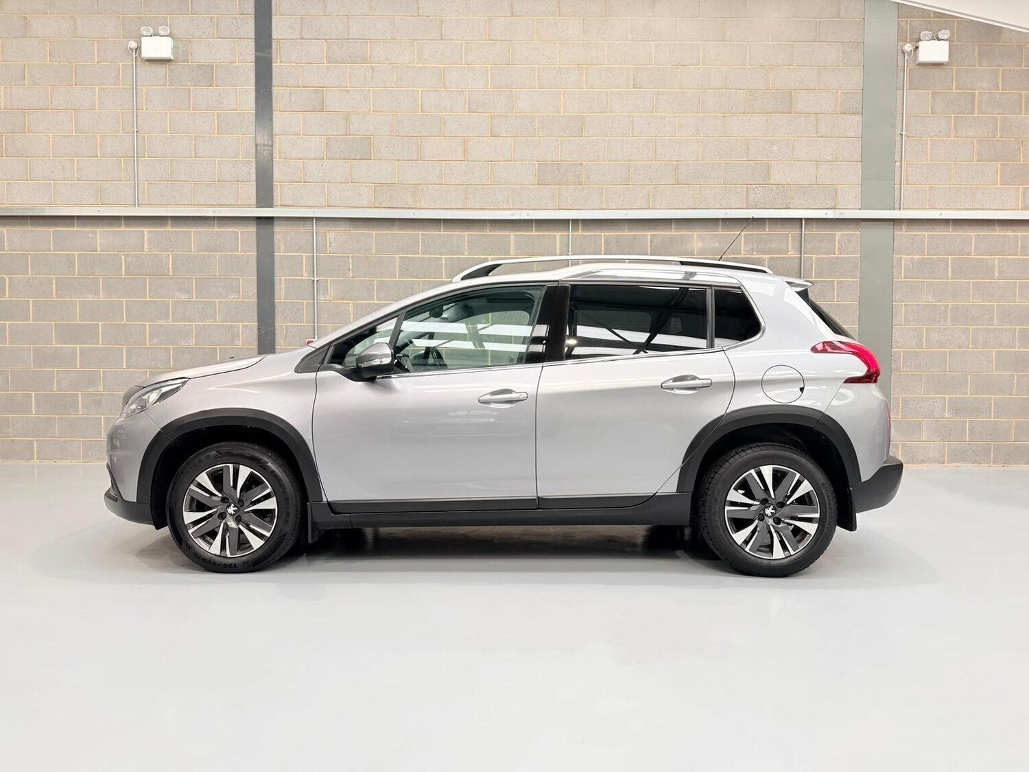 Used Peugeot 2008 2018 for sale - 77789328: Photo 6