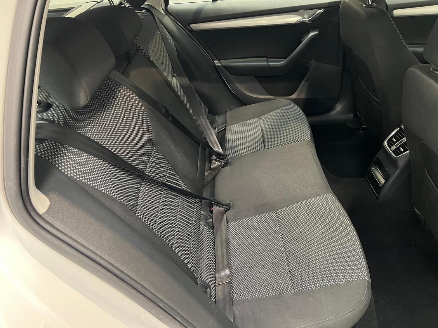 Used Skoda Octavia 2014 for sale - 76945398: Photo 15