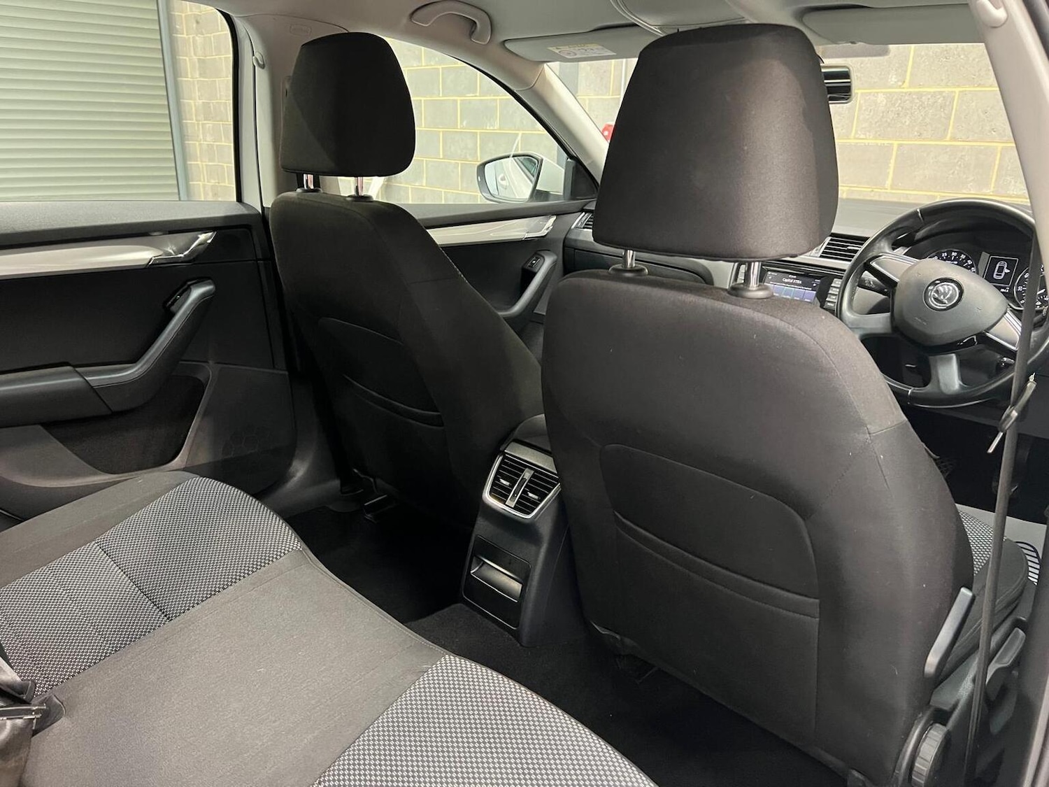 Used Skoda Octavia 2014 for sale - 76945398: Photo 16