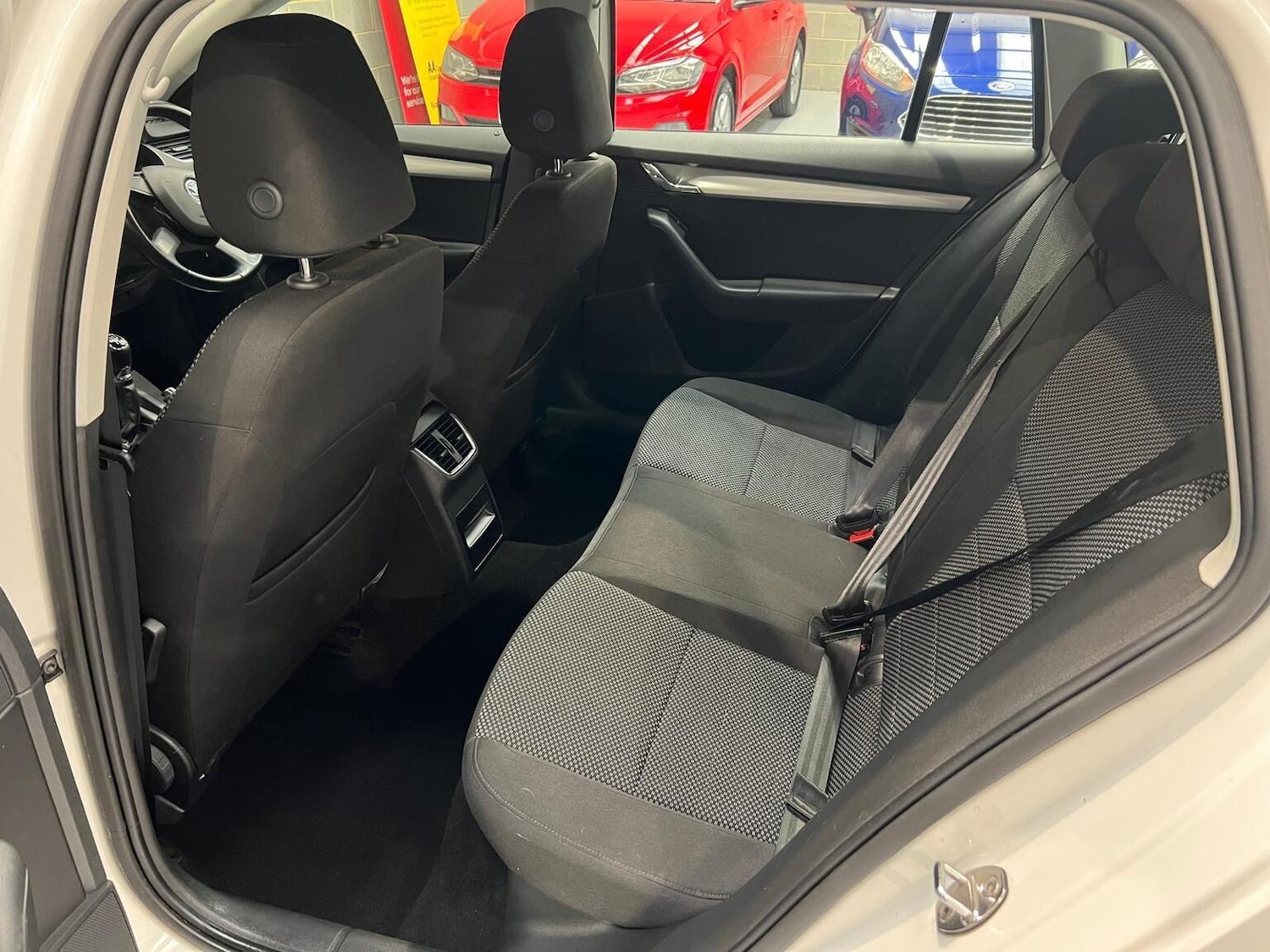 Used Skoda Octavia 2014 for sale - 76945398: Photo 17