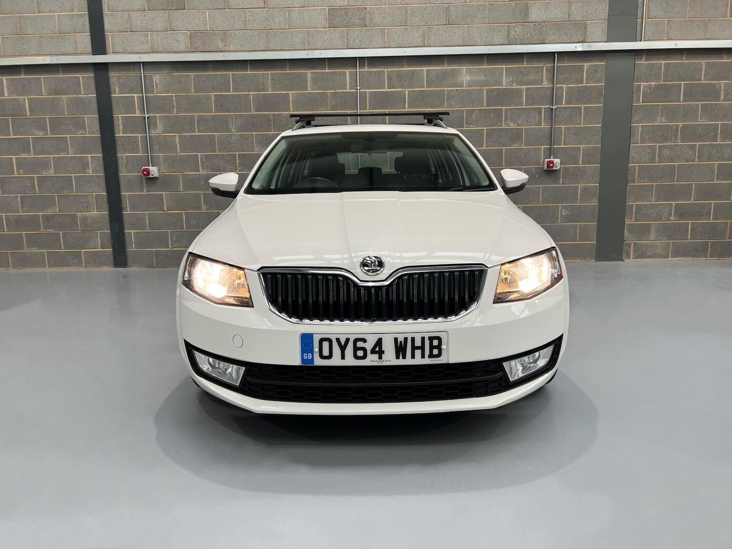 Used Skoda Octavia 2014 for sale - 76945398: Photo 2