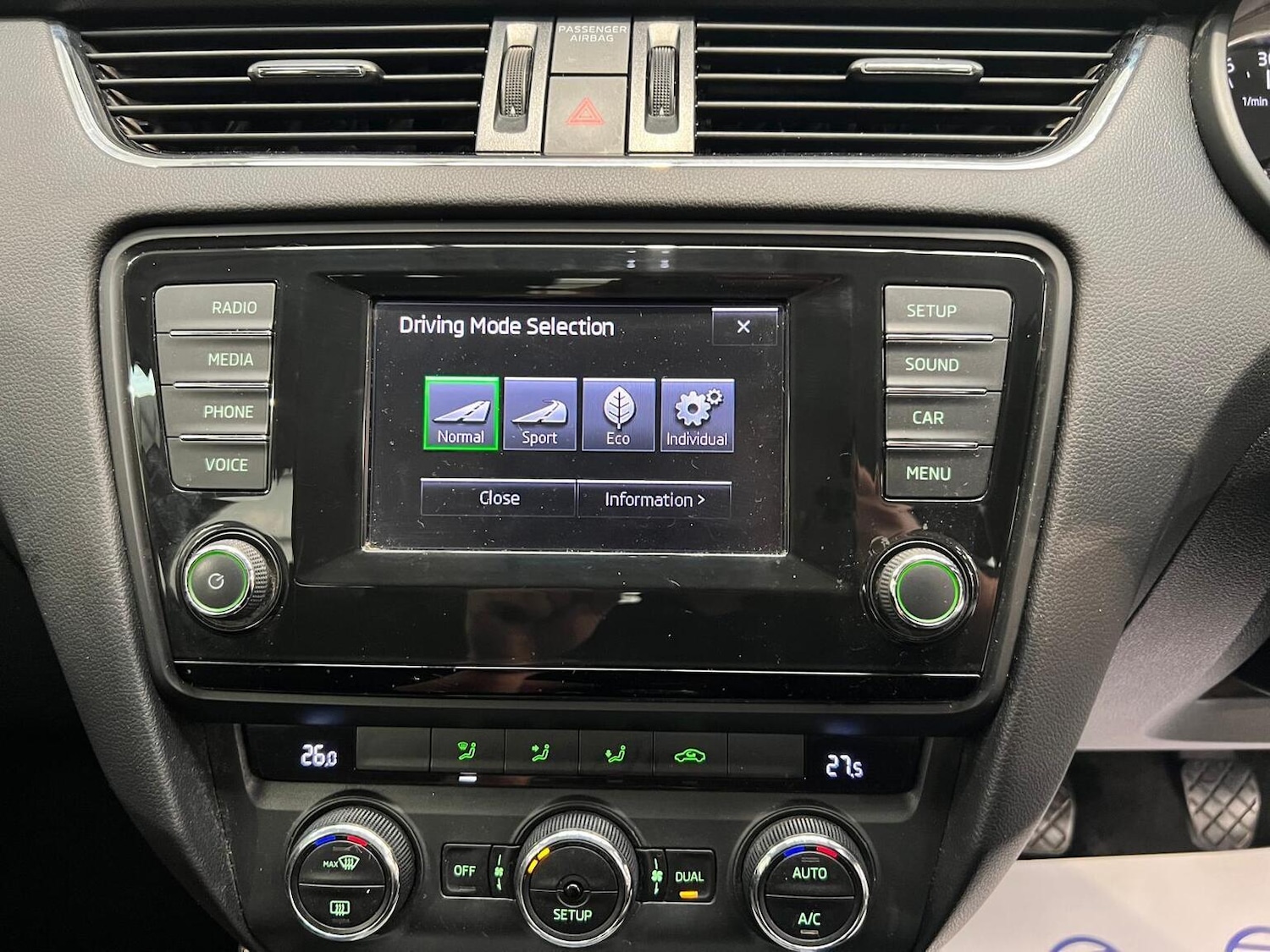 Used Skoda Octavia 2014 for sale - 76945398: Photo 35