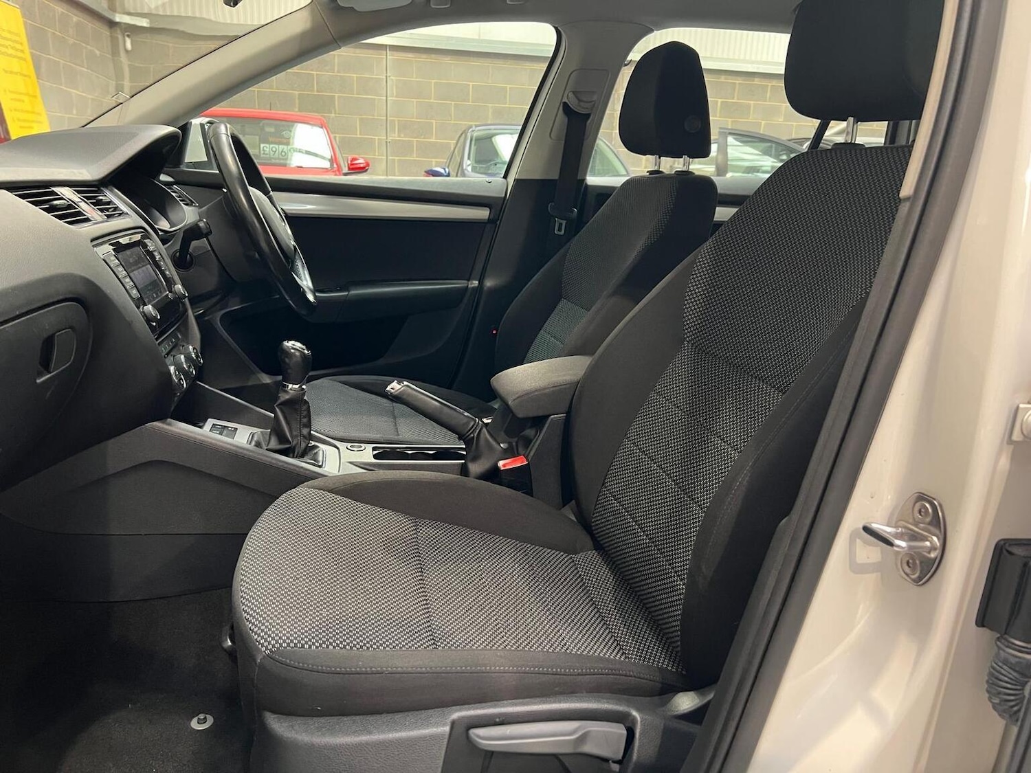 Used Skoda Octavia 2014 for sale - 76945398: Photo 39