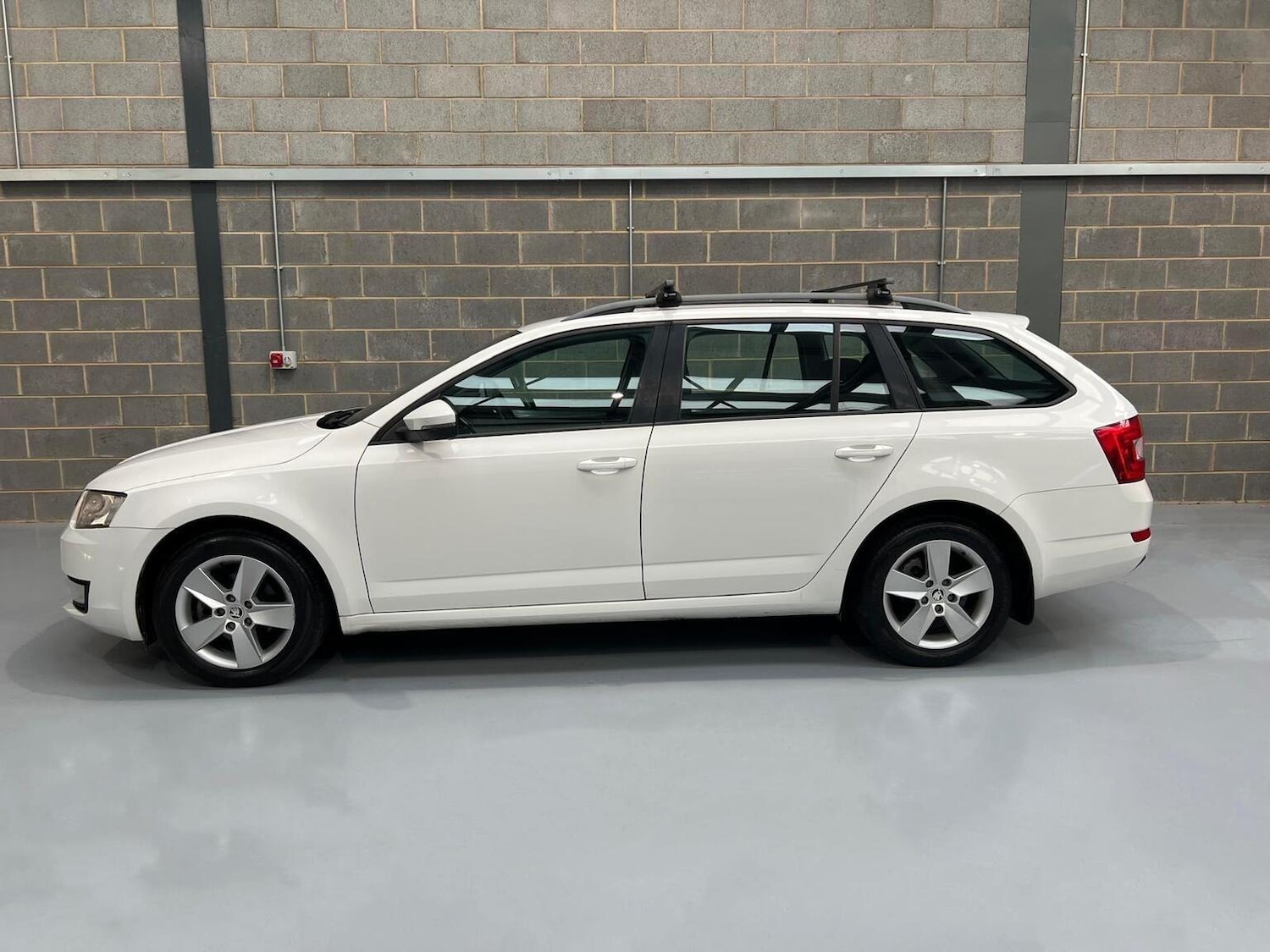 Used Skoda Octavia 2014 for sale - 76945398: Photo 6
