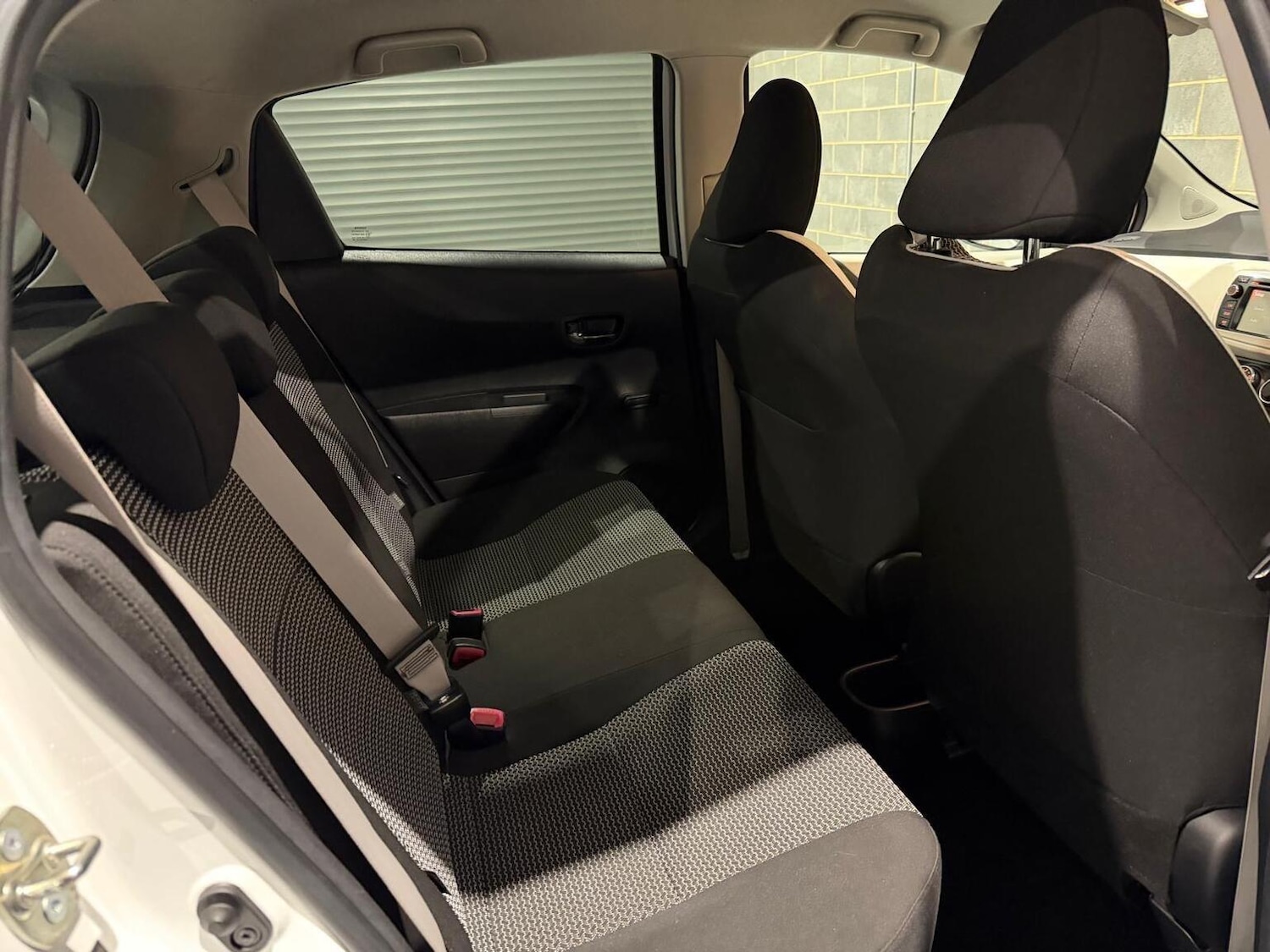 Used Toyota Yaris 2013 for sale - 77453248: Photo 16