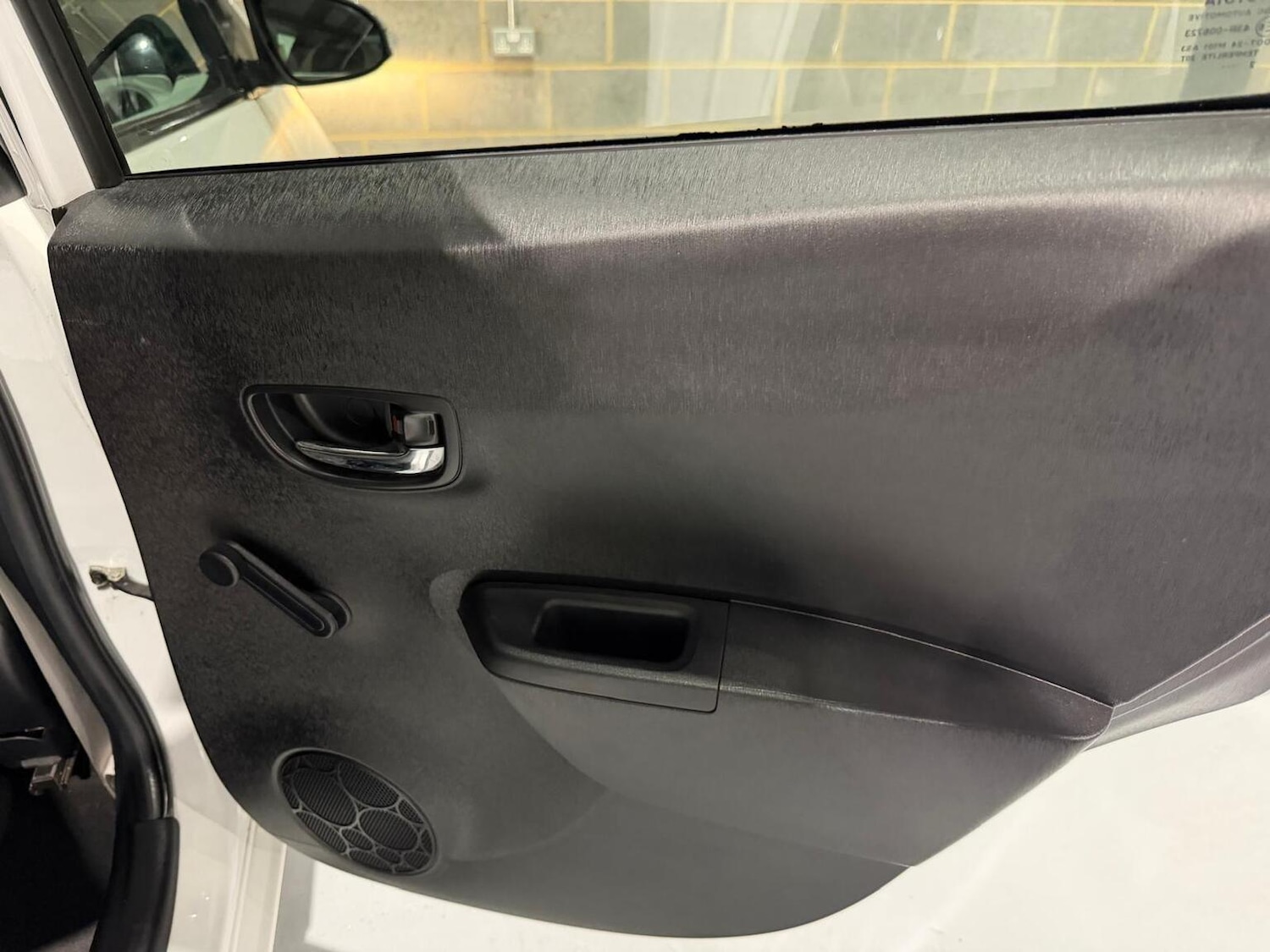 Used Toyota Yaris 2013 for sale - 77453248: Photo 29