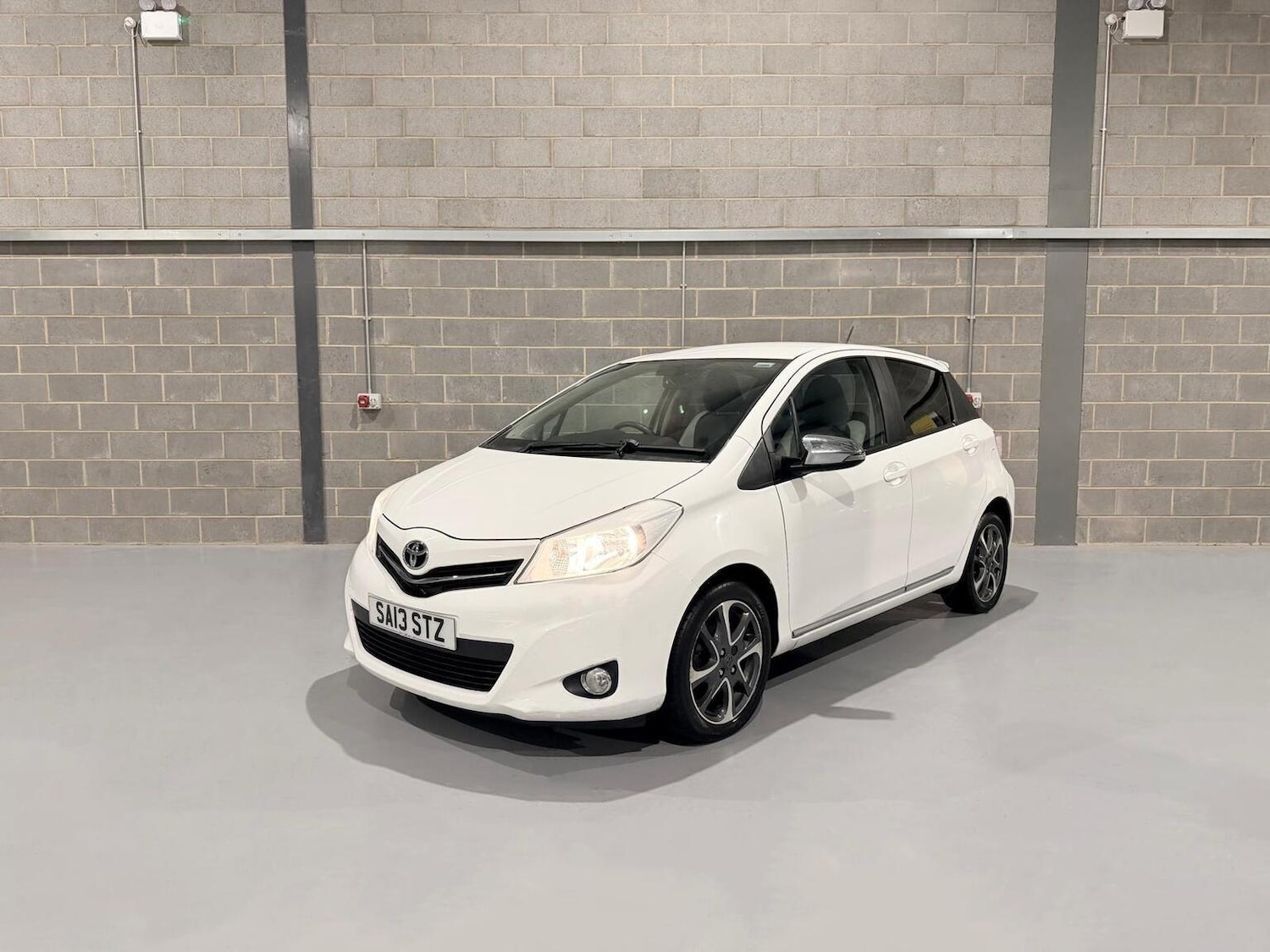 Used Toyota Yaris 2013 for sale - 77453248: Photo 3