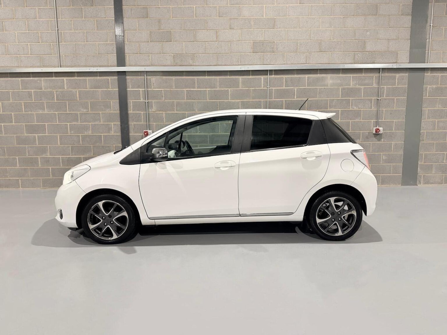 Used Toyota Yaris 2013 for sale - 77453248: Photo 6