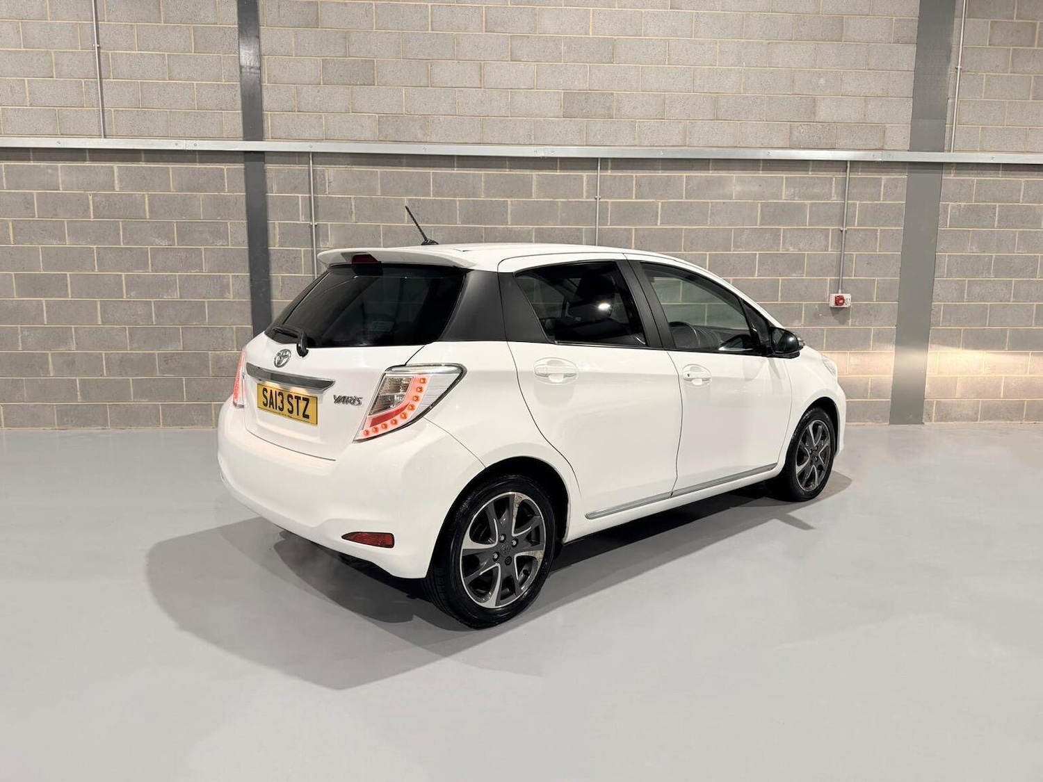 Used Toyota Yaris 2013 for sale - 77453248: Photo 9