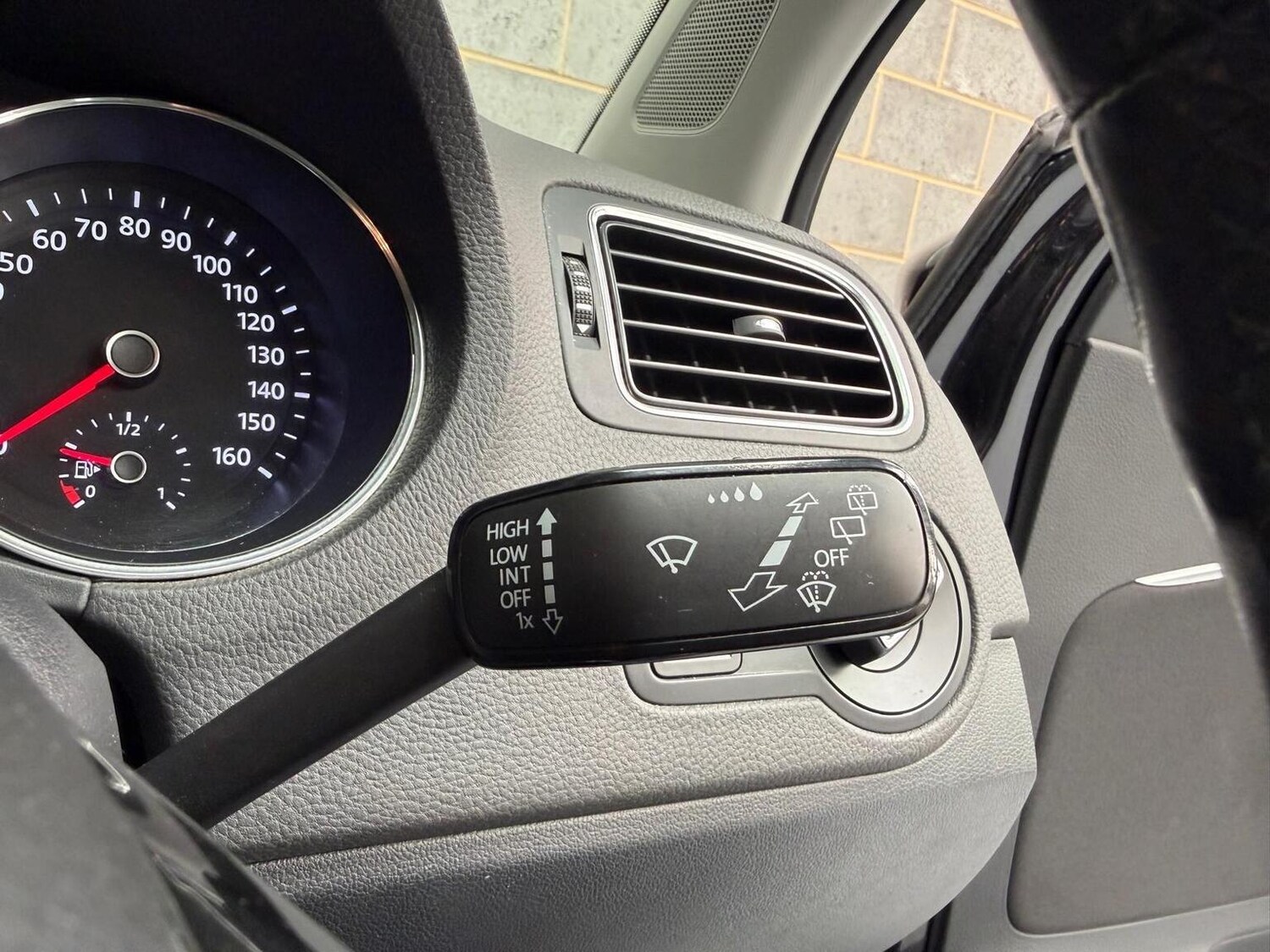 Used Volkswagen Polo 2015 for sale - 77888426: Photo 21