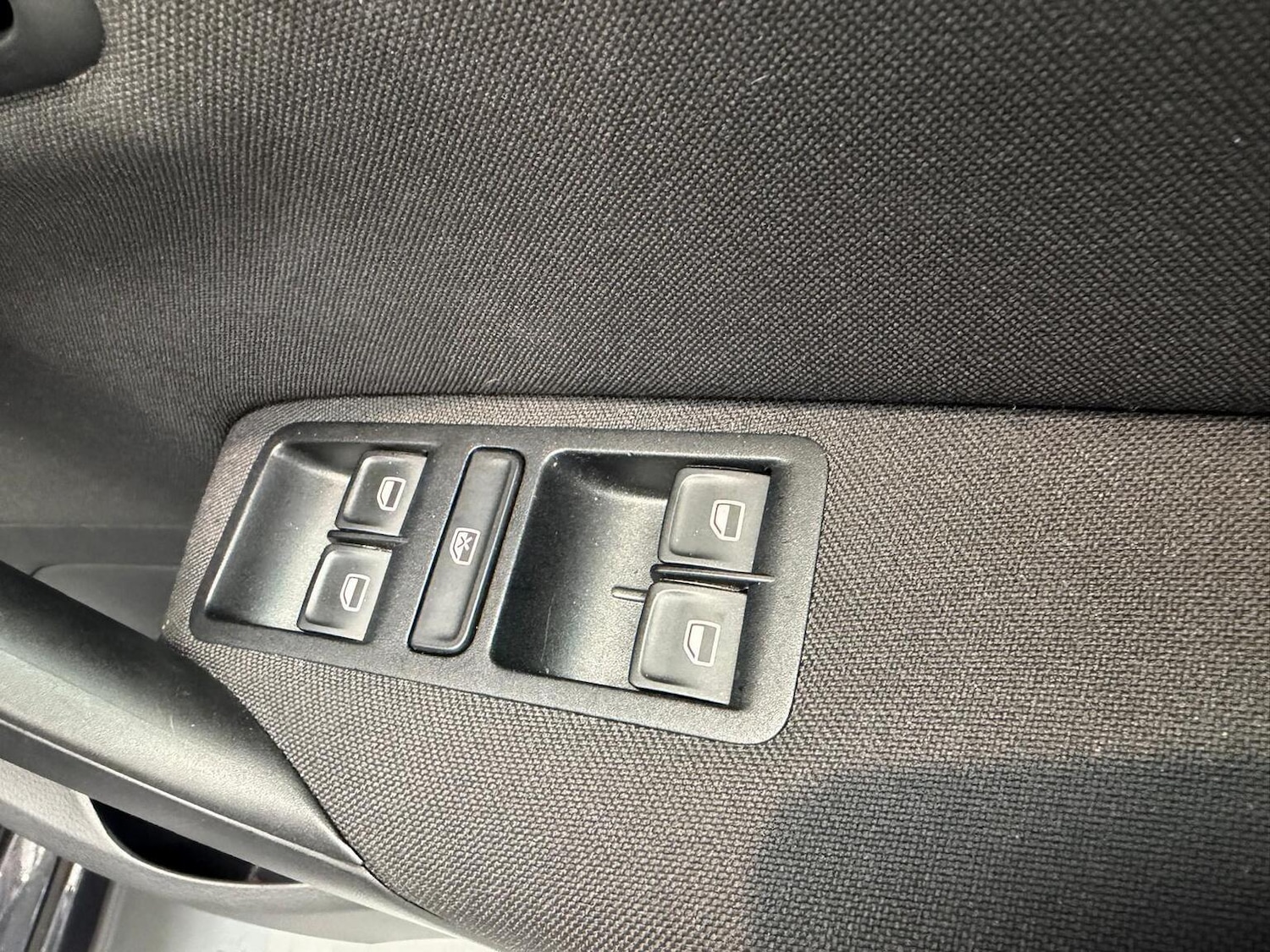 Used Volkswagen Polo 2015 for sale - 77888426: Photo 27