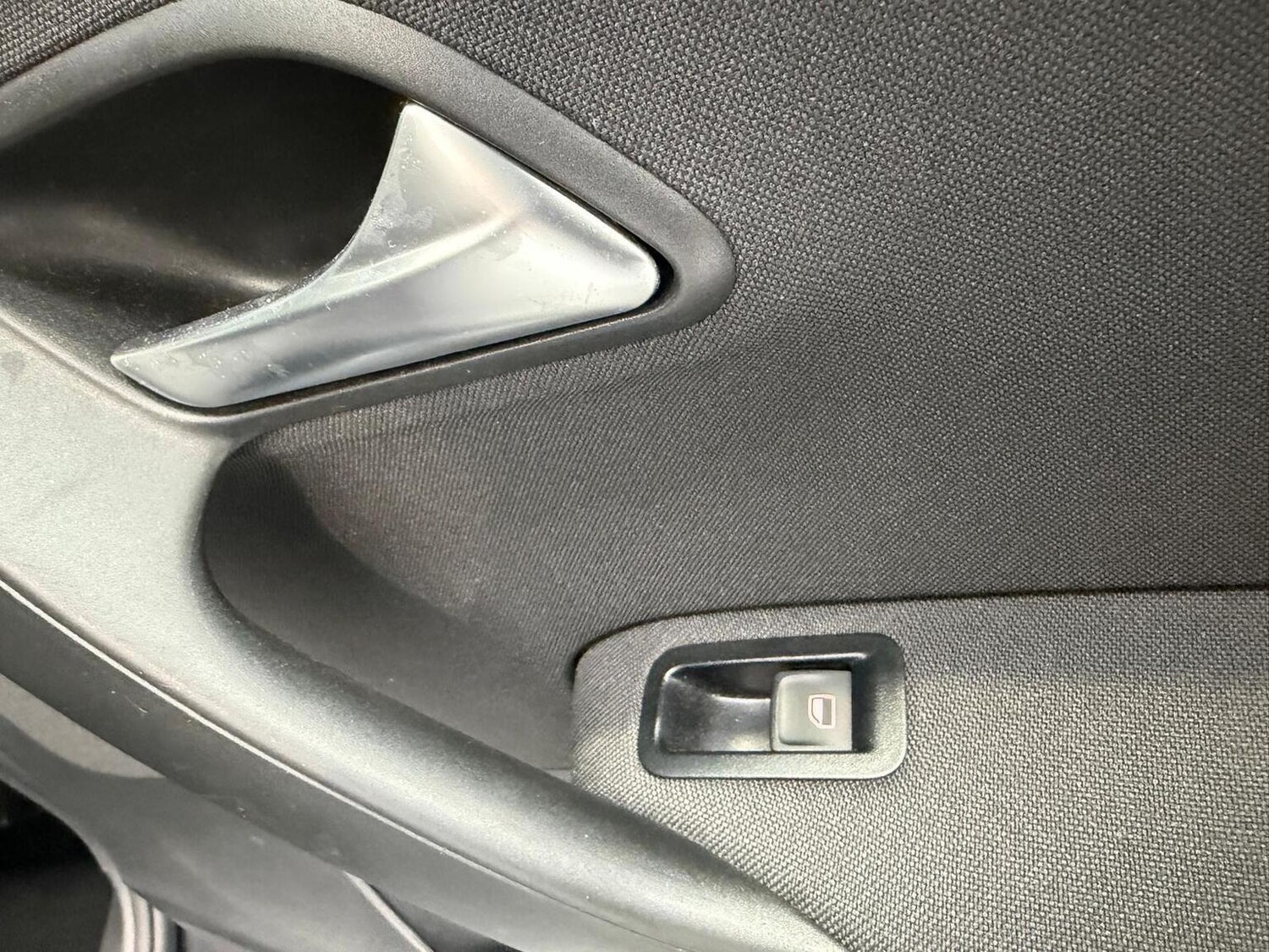 Used Volkswagen Polo 2015 for sale - 77888426: Photo 30