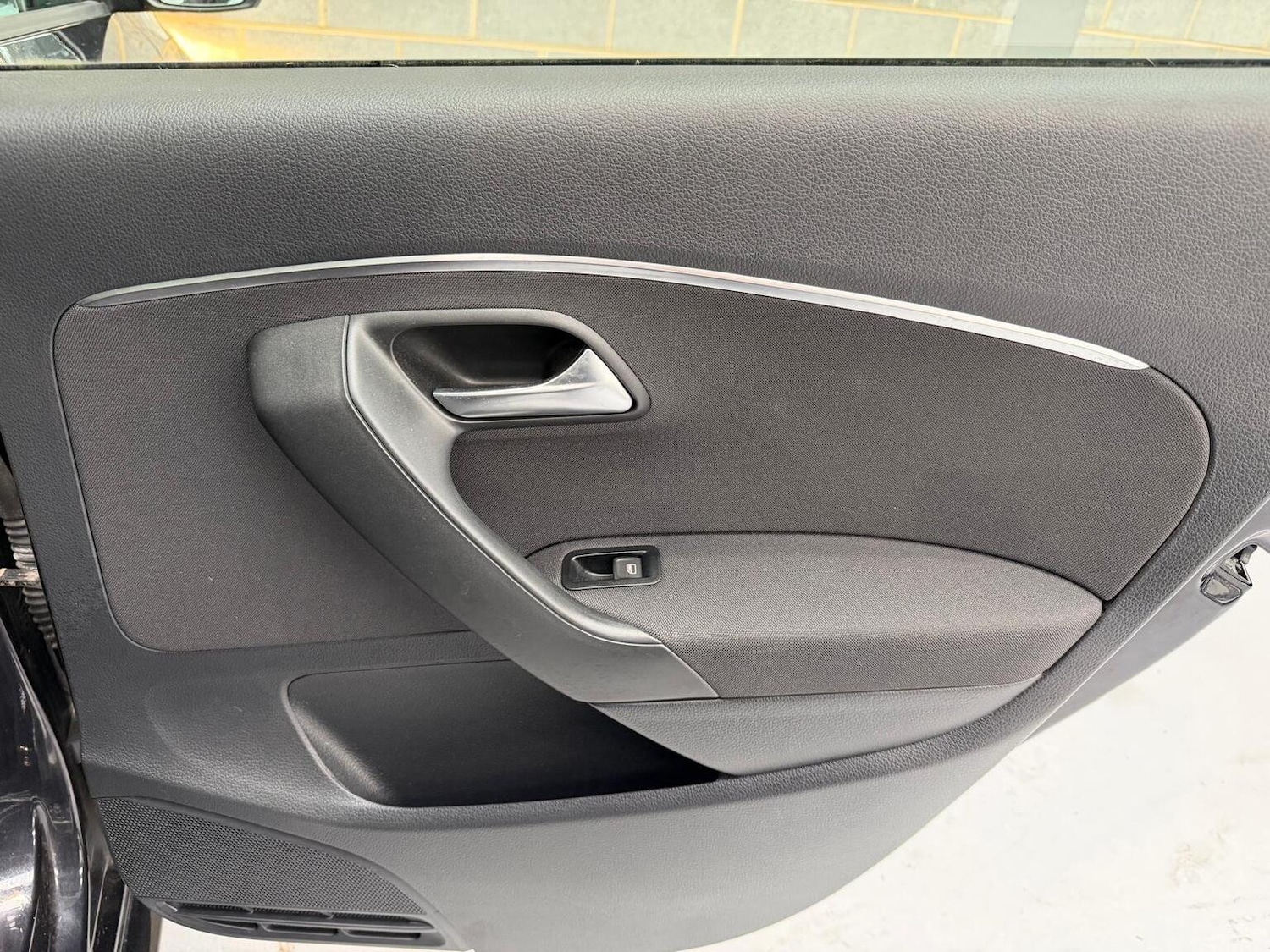 Used Volkswagen Polo 2015 for sale - 77888426: Photo 31