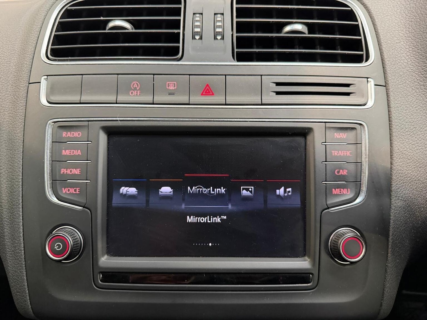 Used Volkswagen Polo 2015 for sale - 77888426: Photo 36