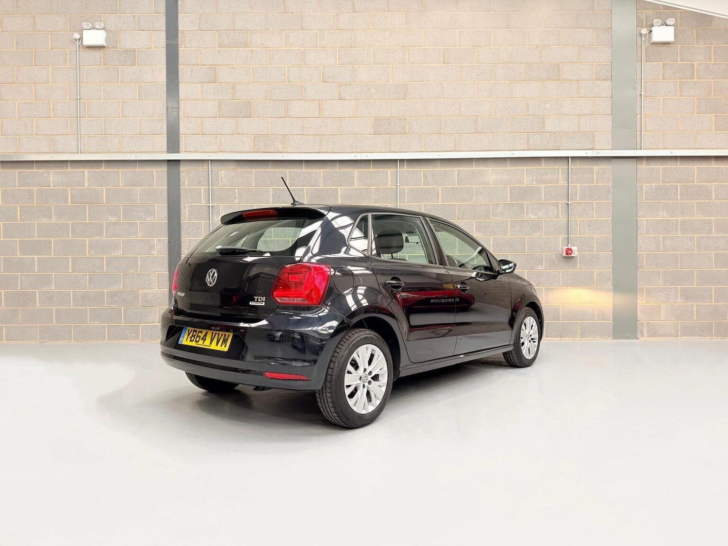 Used Volkswagen Polo 2015 for sale - 77888426: Photo 9