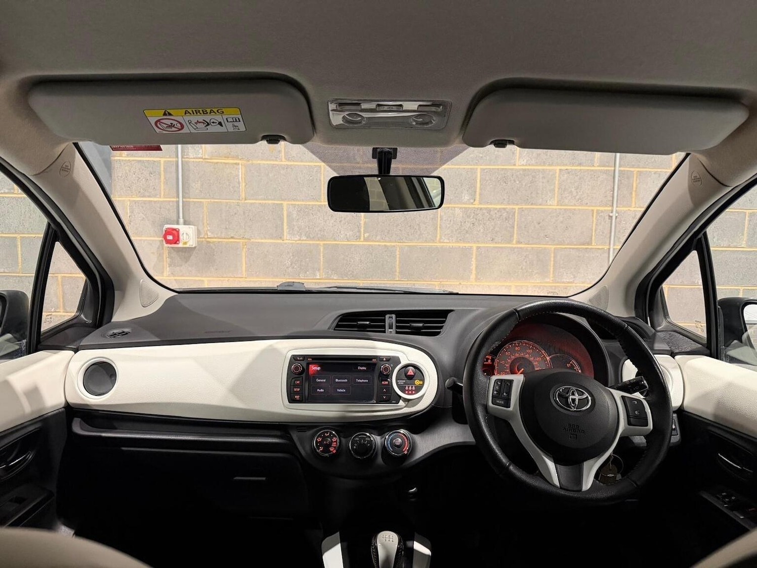 Used Toyota Yaris 2013 for sale - 77113118: Photo 12