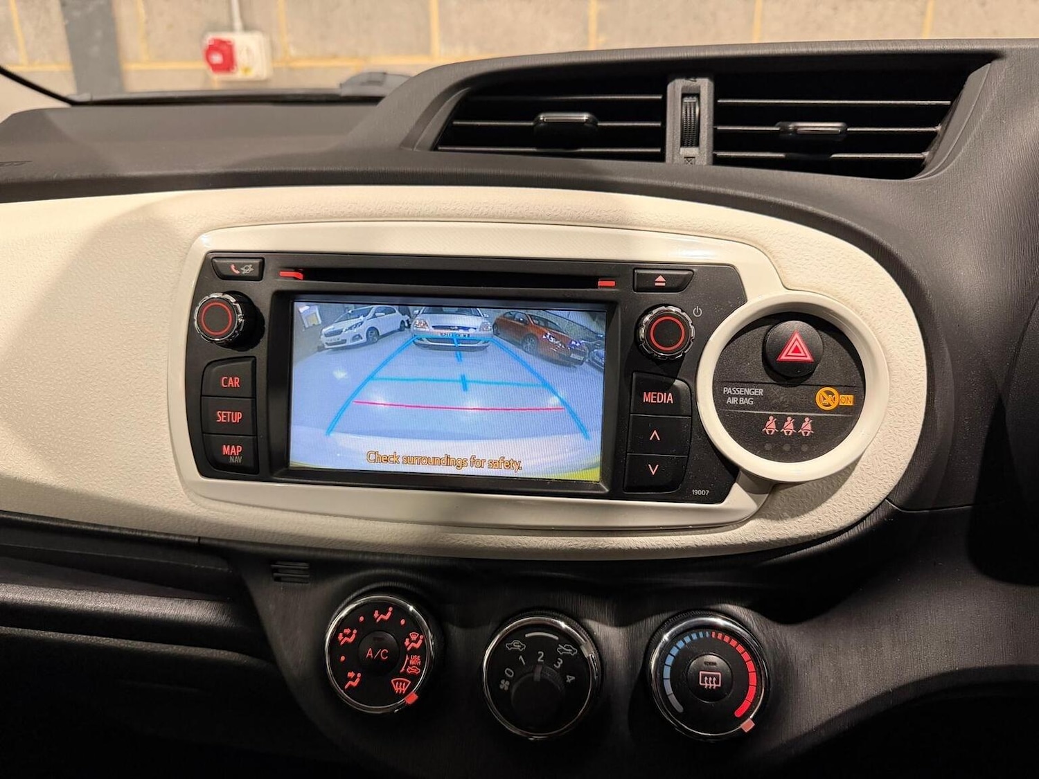 Used Toyota Yaris 2013 for sale - 77113118: Photo 33