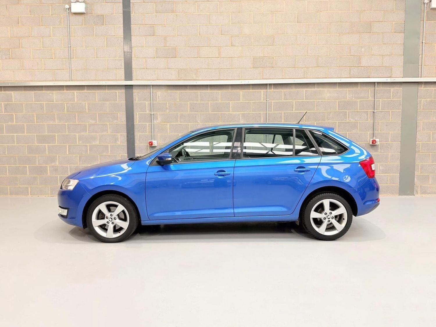 Used Skoda Rapid Spaceback 2017 for sale - 77802660: Photo 6