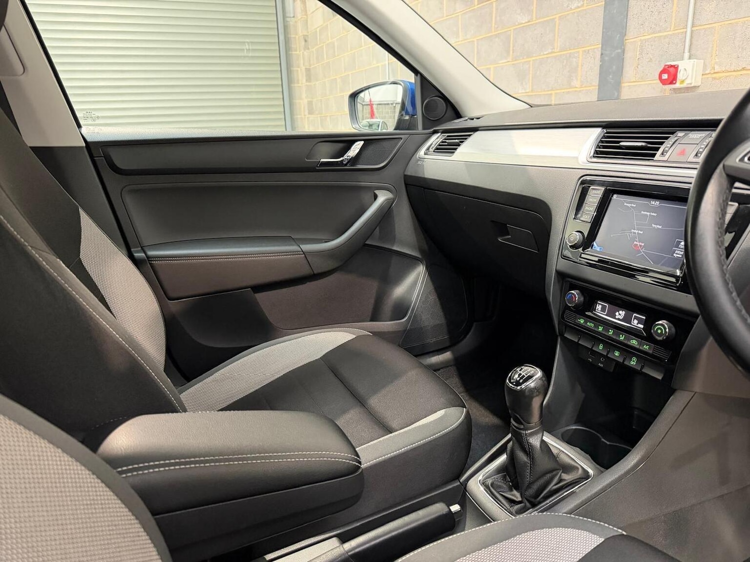 Used Skoda Rapid Spaceback 2017 for sale - 77802660: Photo 60