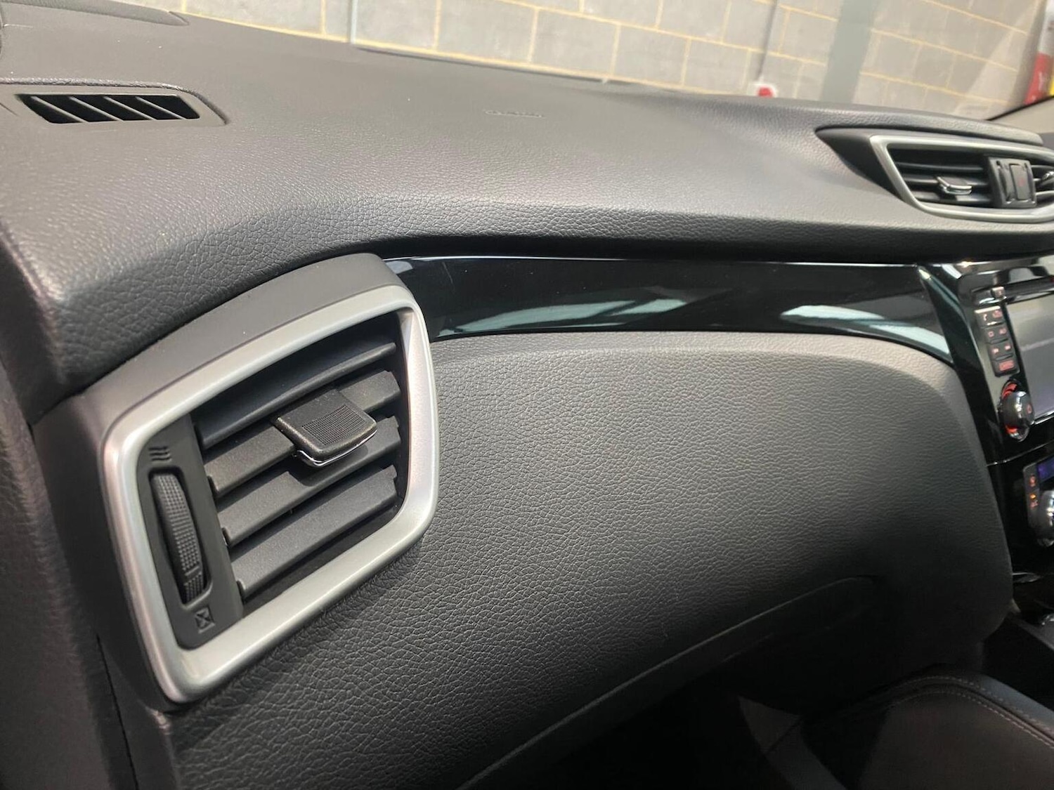 Used Nissan Qashqai 2015 for sale - 76945394: Photo 22