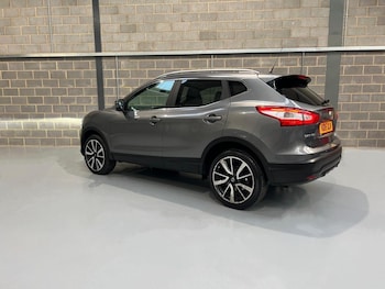 Used Nissan Qashqai 2015 for sale - 76945394: Photo