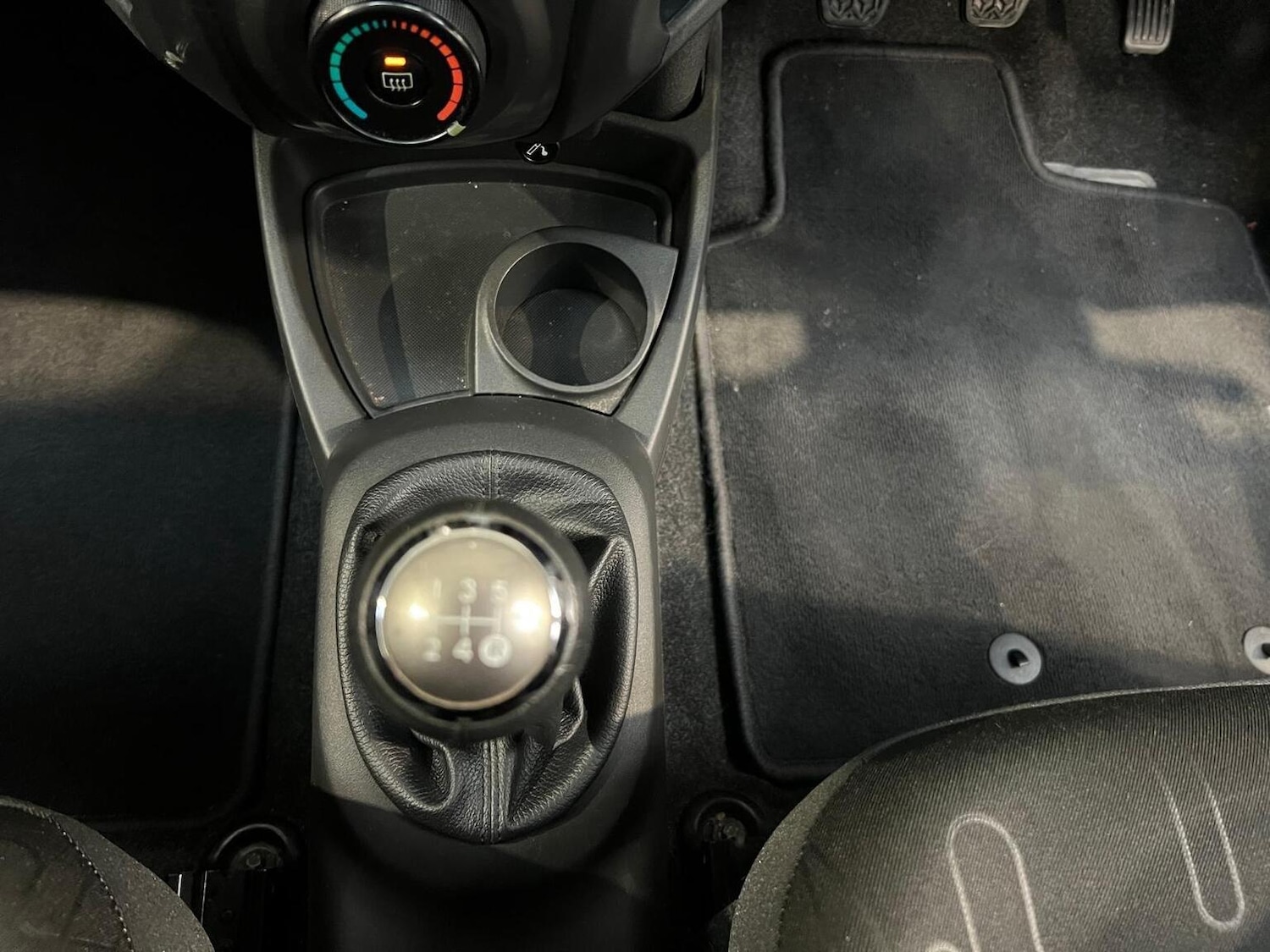 Used Toyota Yaris 2009 for sale - 76945392: Photo 10