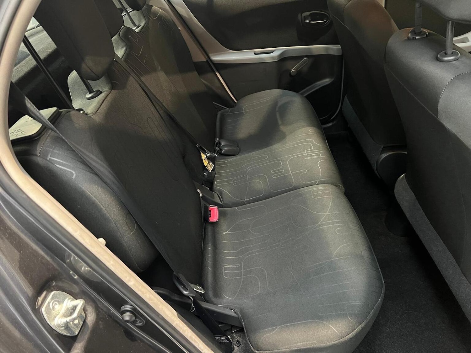 Used Toyota Yaris 2009 for sale - 76945392: Photo 15